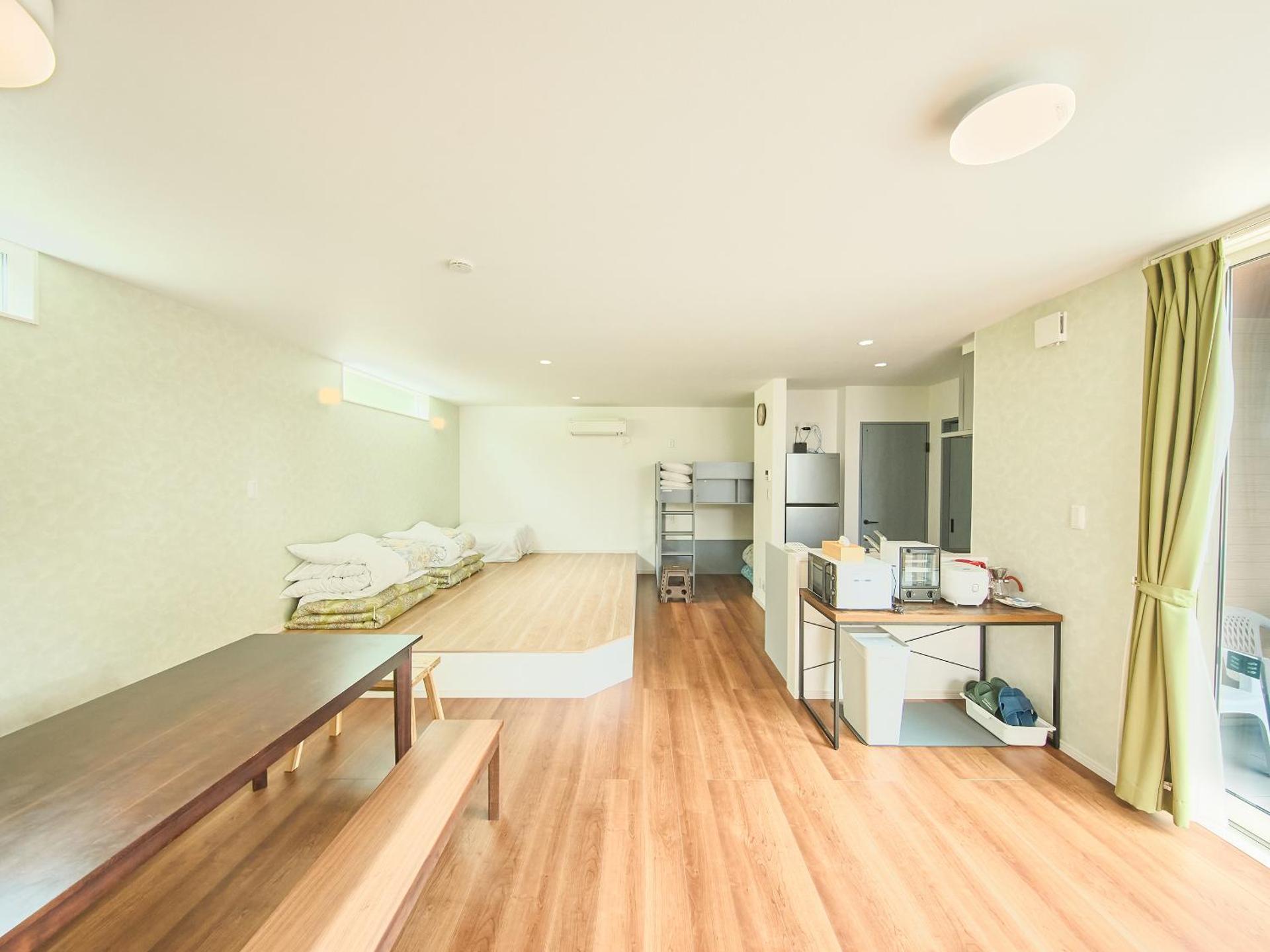 Photo of the whole room