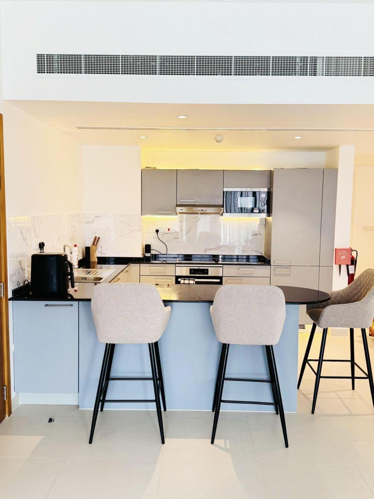 Ocean crescent As sifah