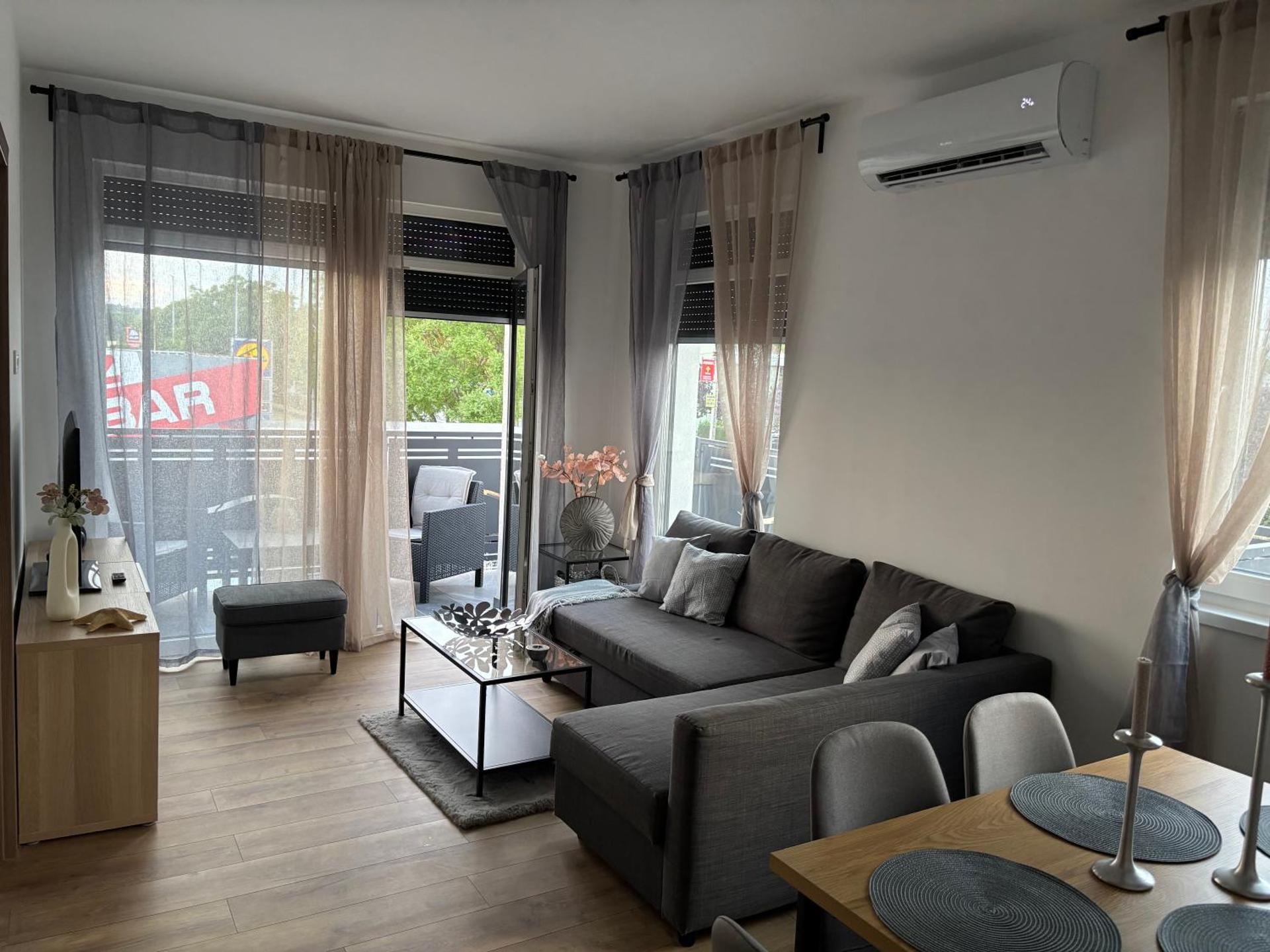 Lily Beach Apartman
