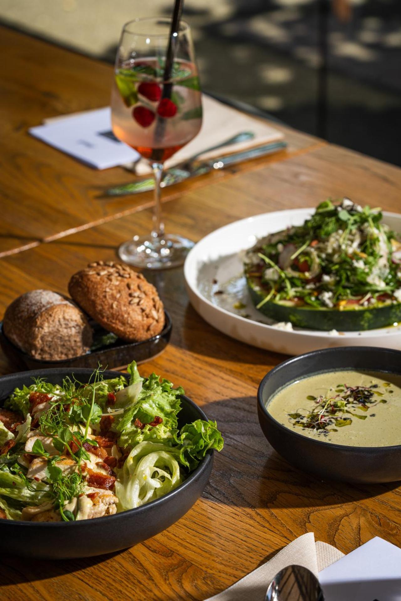 Restaurant/places to eat