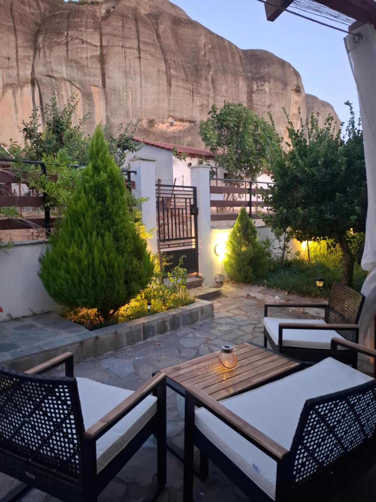 Paradise of Meteora B