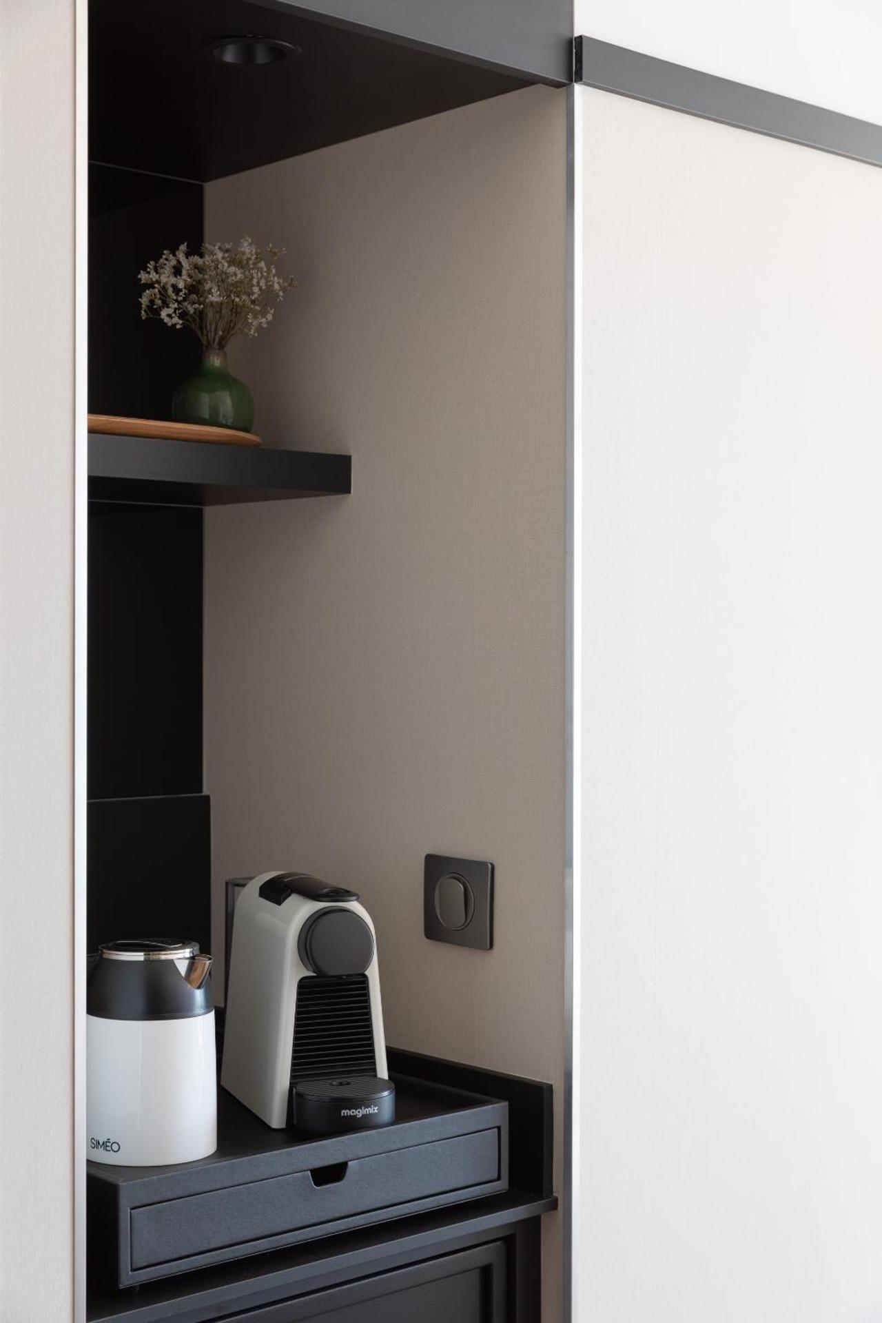 Coffee/tea facilities