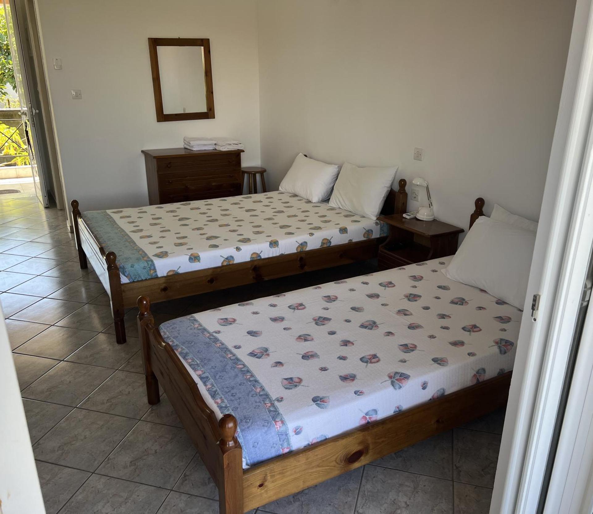 Kakovatos Guest Rooms