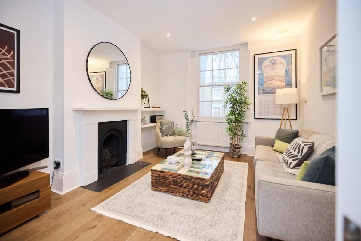 The Chelsea Classic - Splendid 3BDR House with Terrace