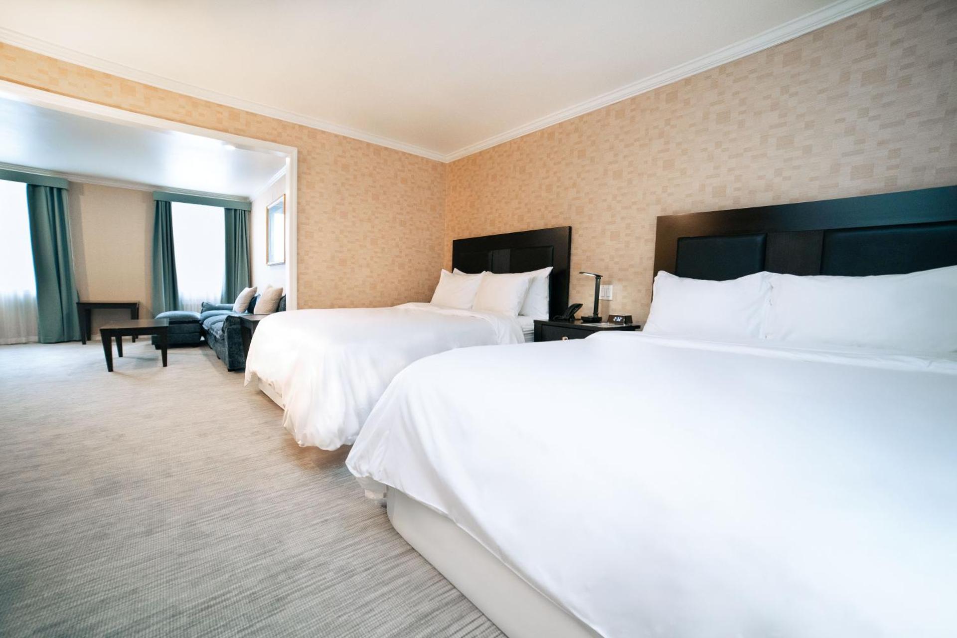 Deluxe Queen Room with Two Queen Beds