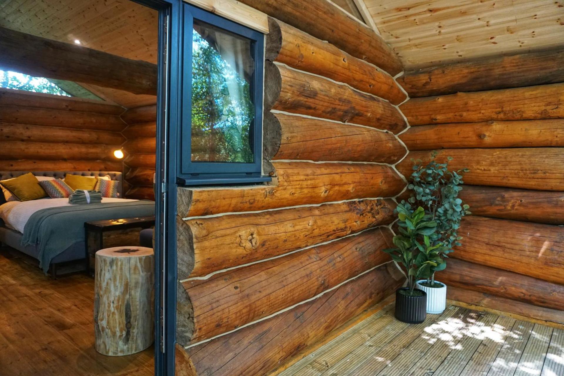 Secluded Hand Crafted Log Cabin