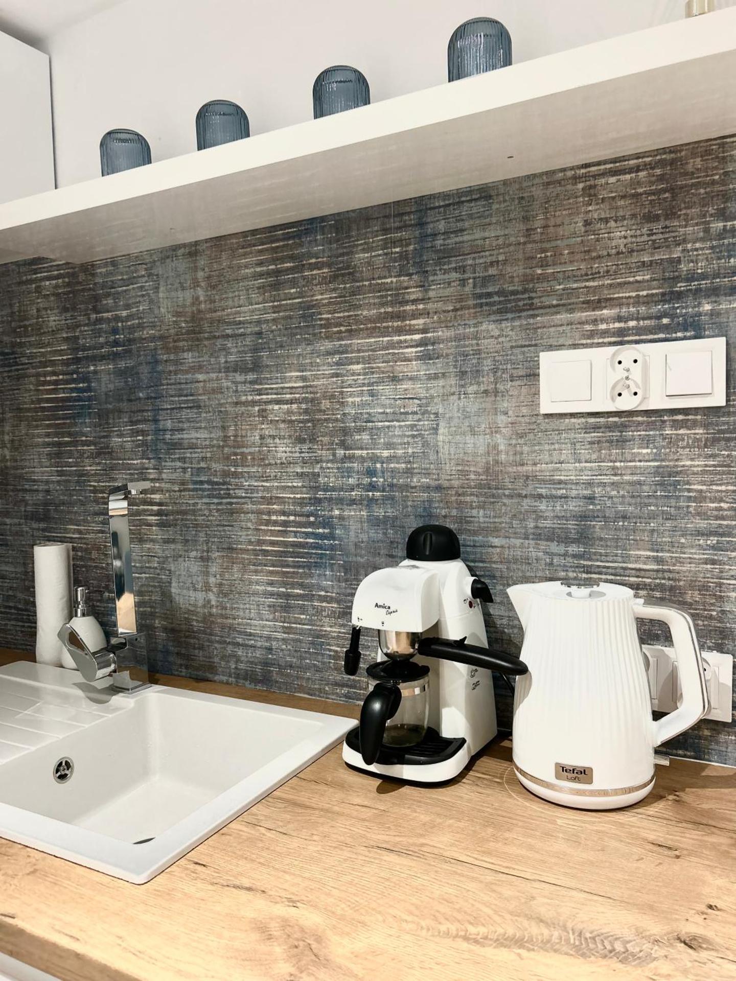 Coffee/tea facilities