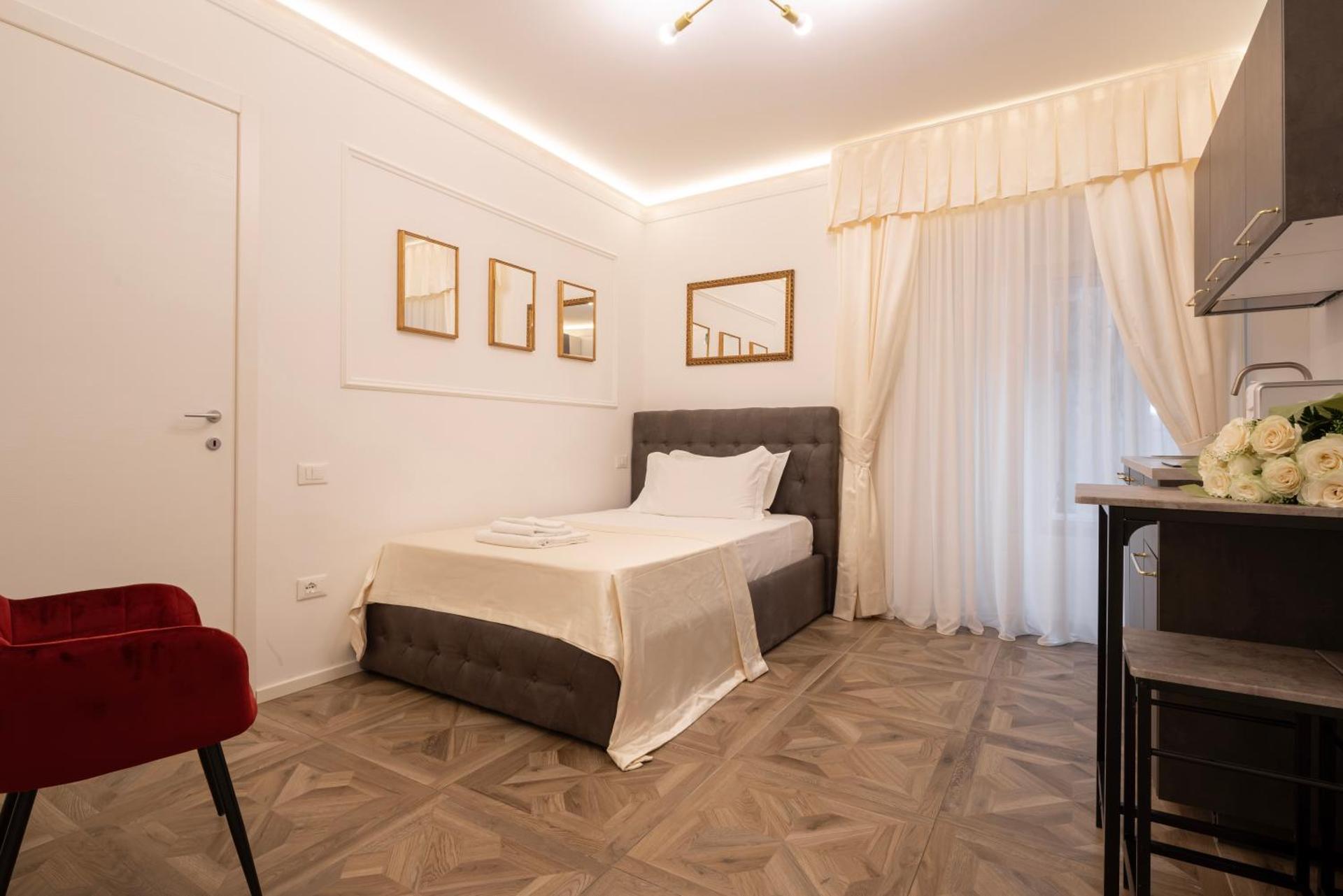 La camera degli Specchi Piazza Unità D'Italia