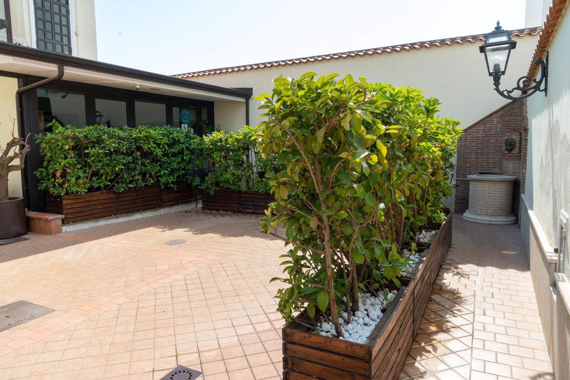 Inner courtyard view