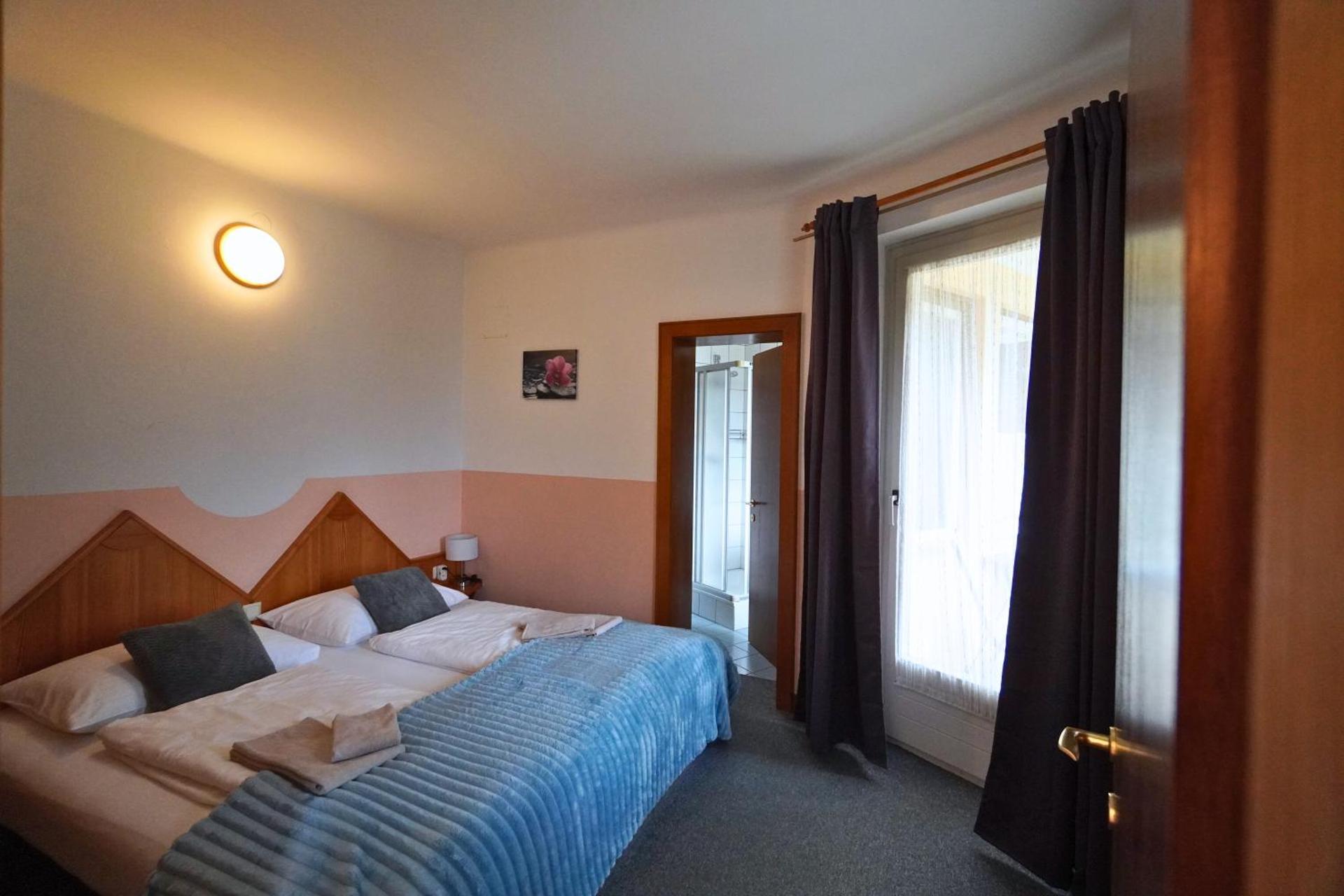 Apartment with Balcony (2 Adults)