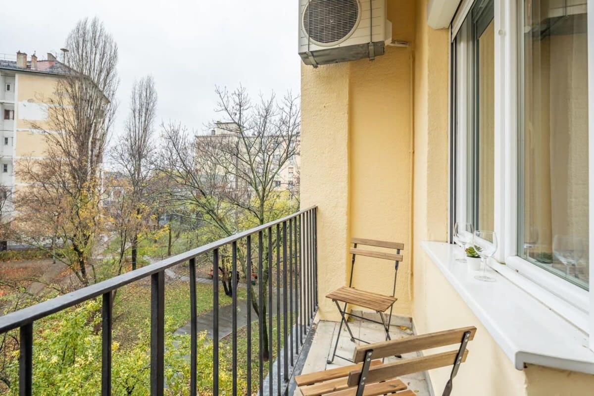 Modern Elegance Spacious and Cozy