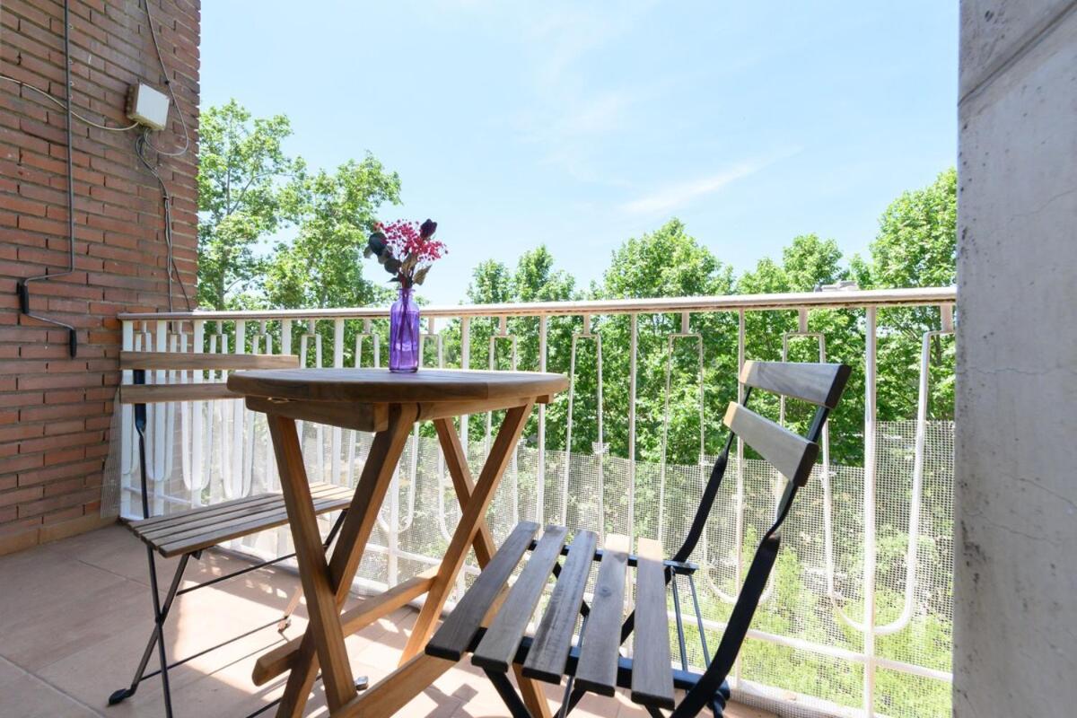 Studio with balcony Everything you need Temporary AMA144