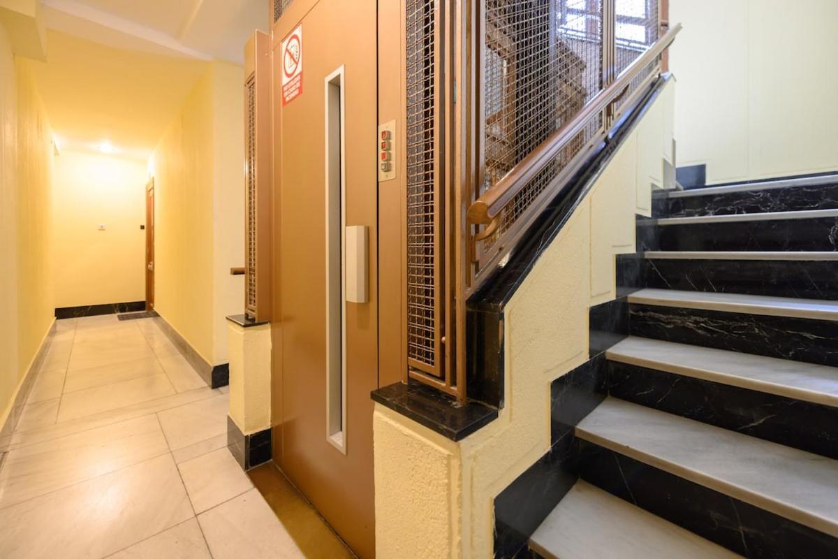 Studio with balcony Everything you need Temporary AMA144