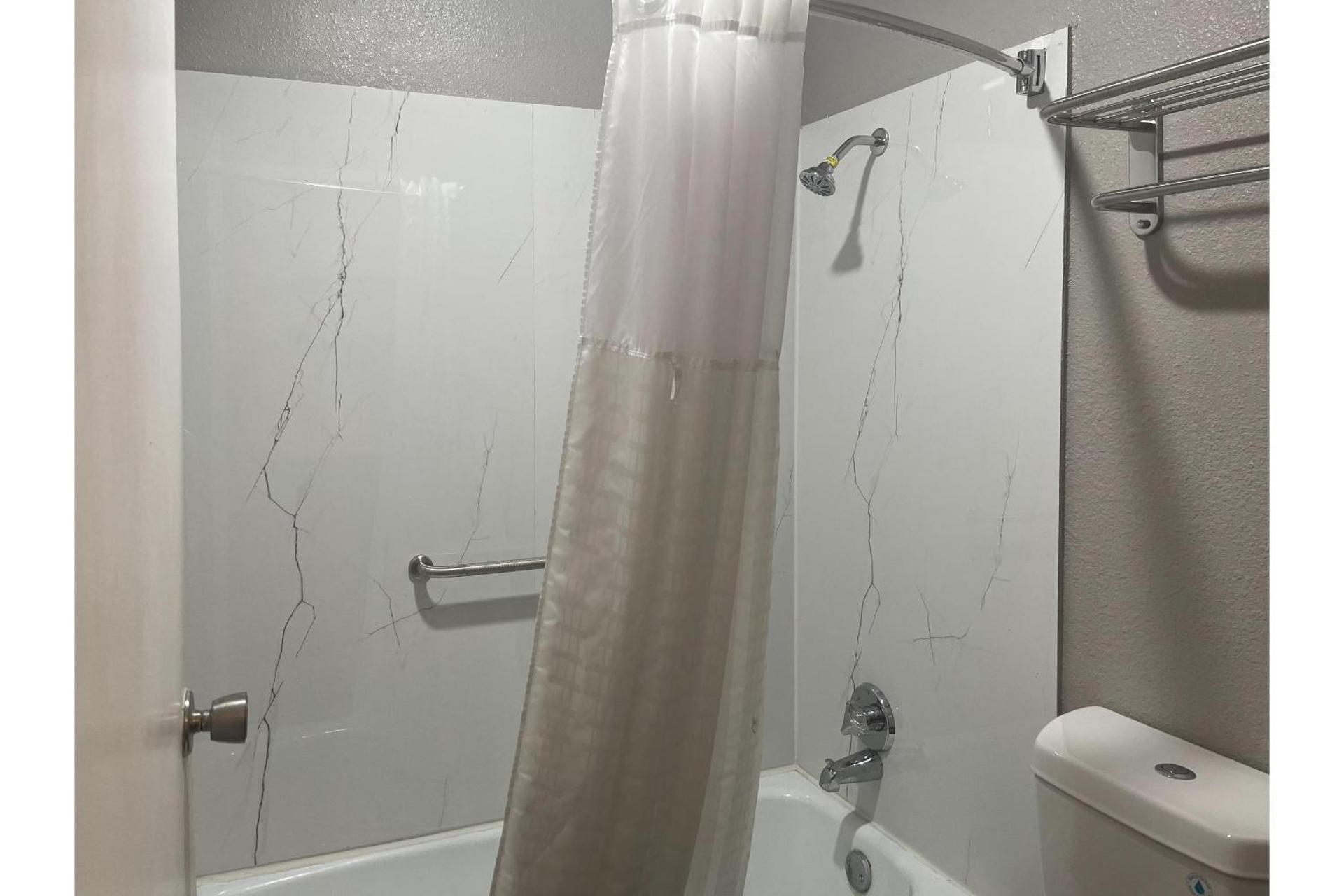 Studio 6 Lake Jackson, TX