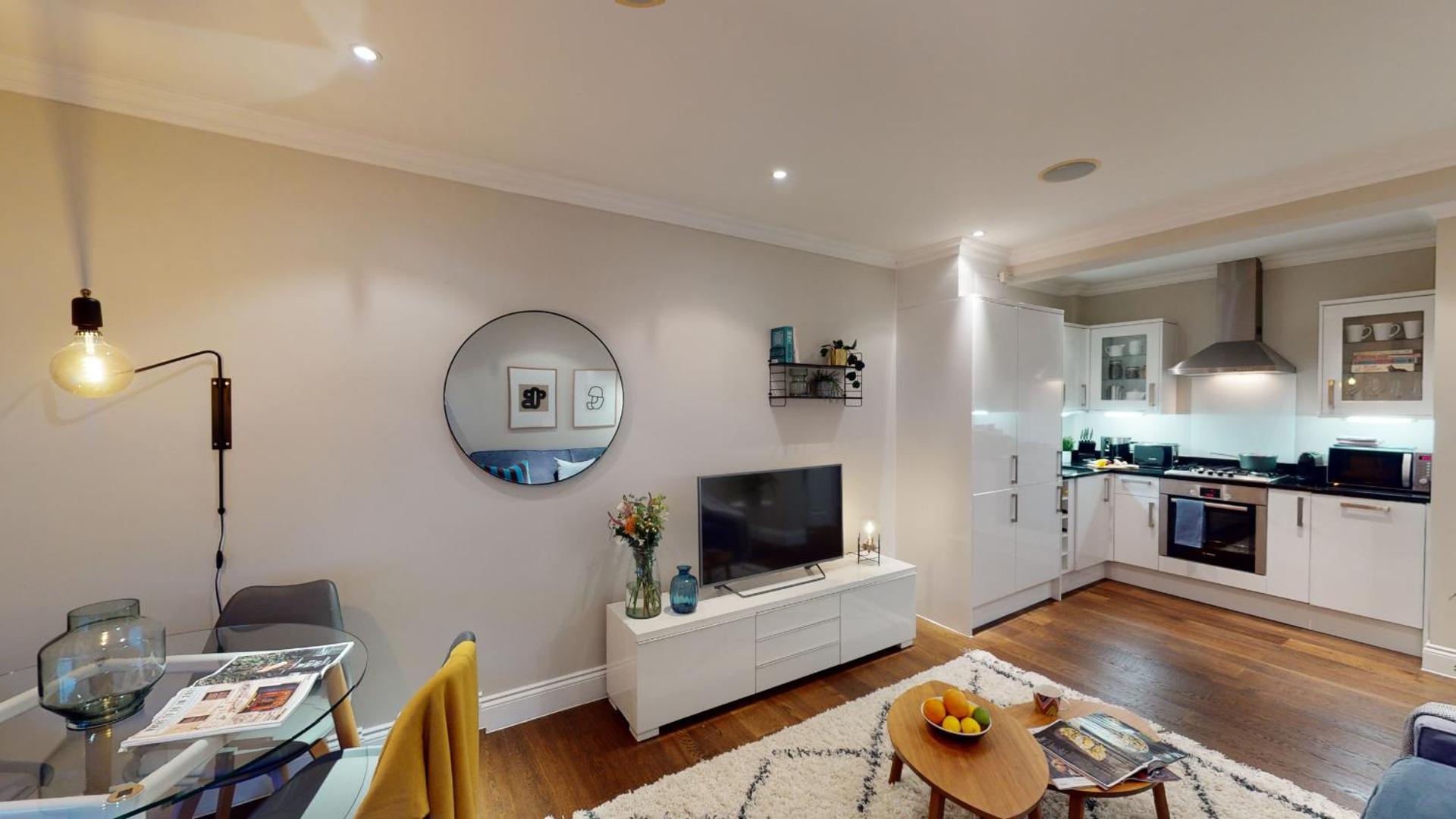 Communal lounge/ TV room