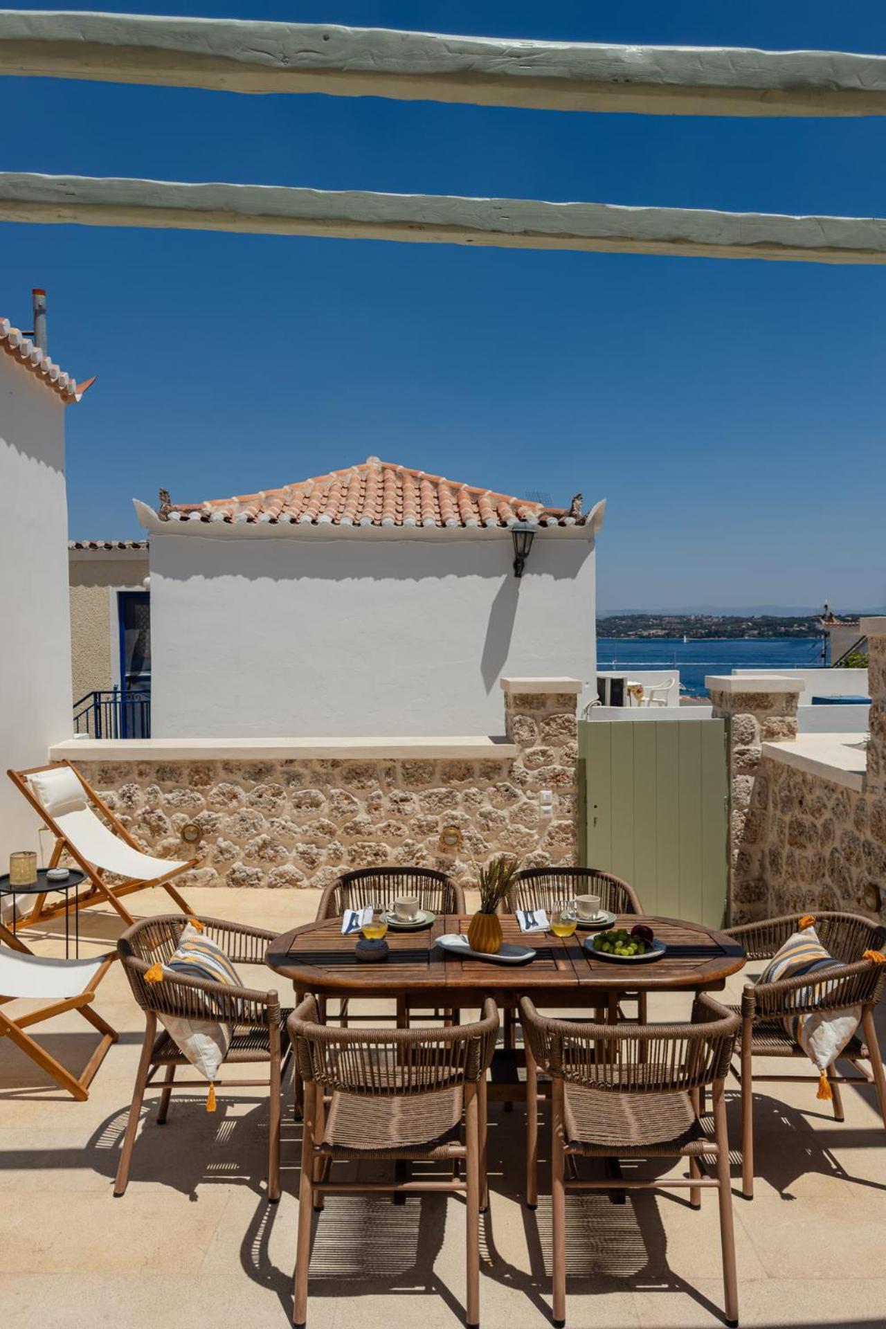 Inner courtyard view