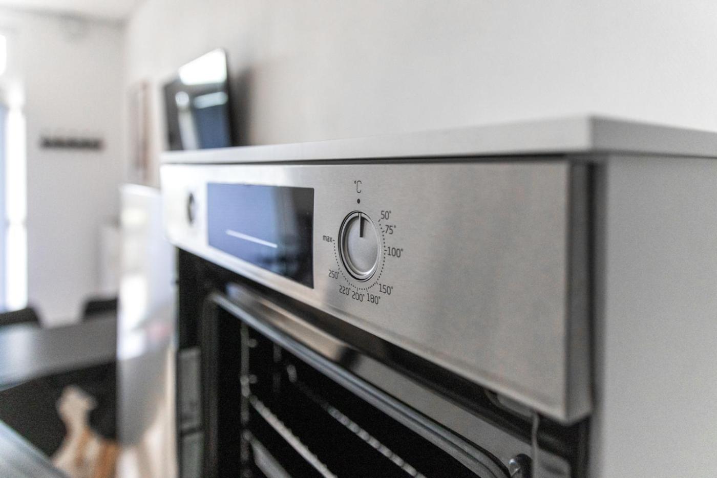 Apartment mit vier Einzelboxspringbetten - Netflix