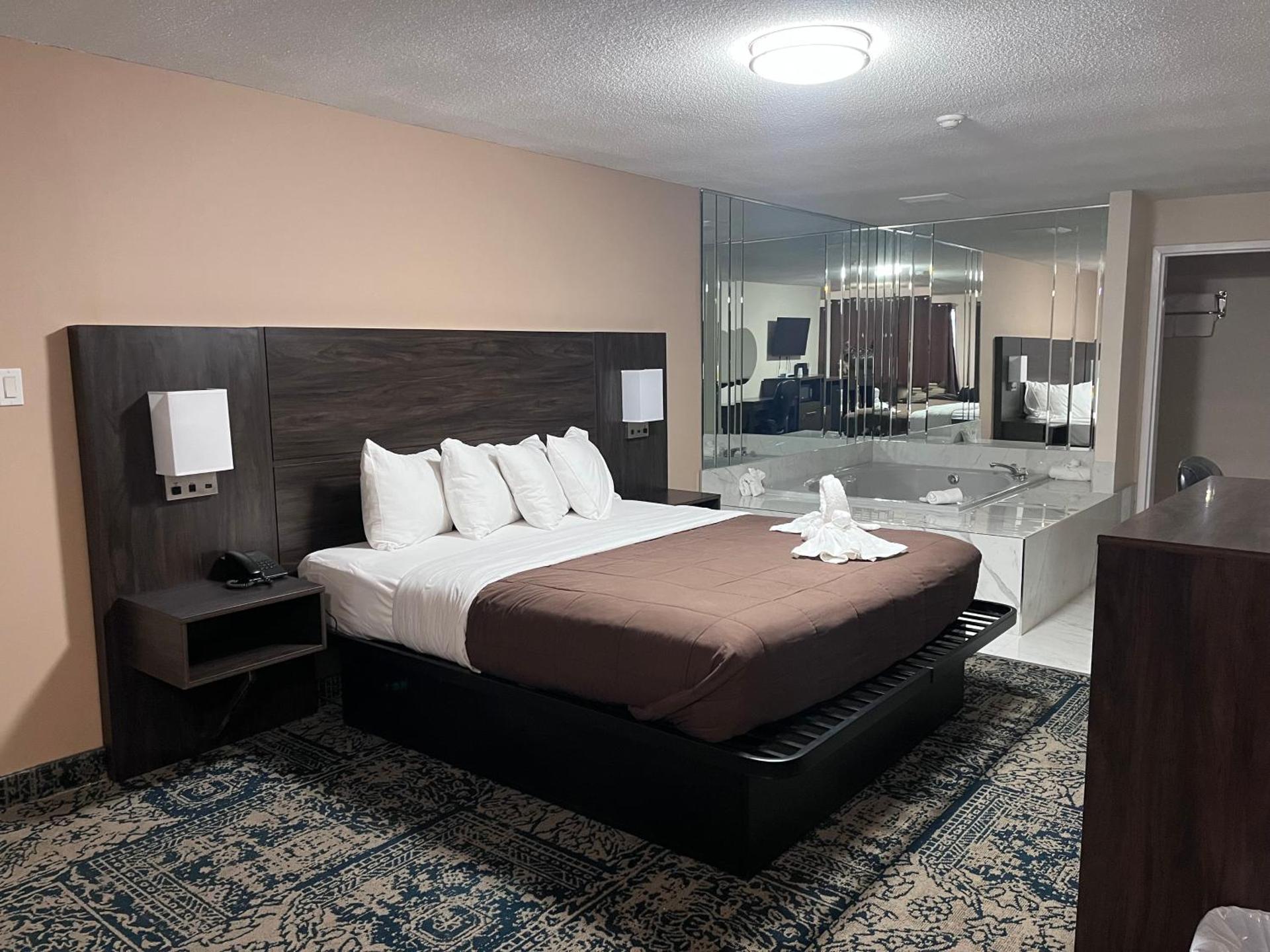 Falls Lodge & Suites