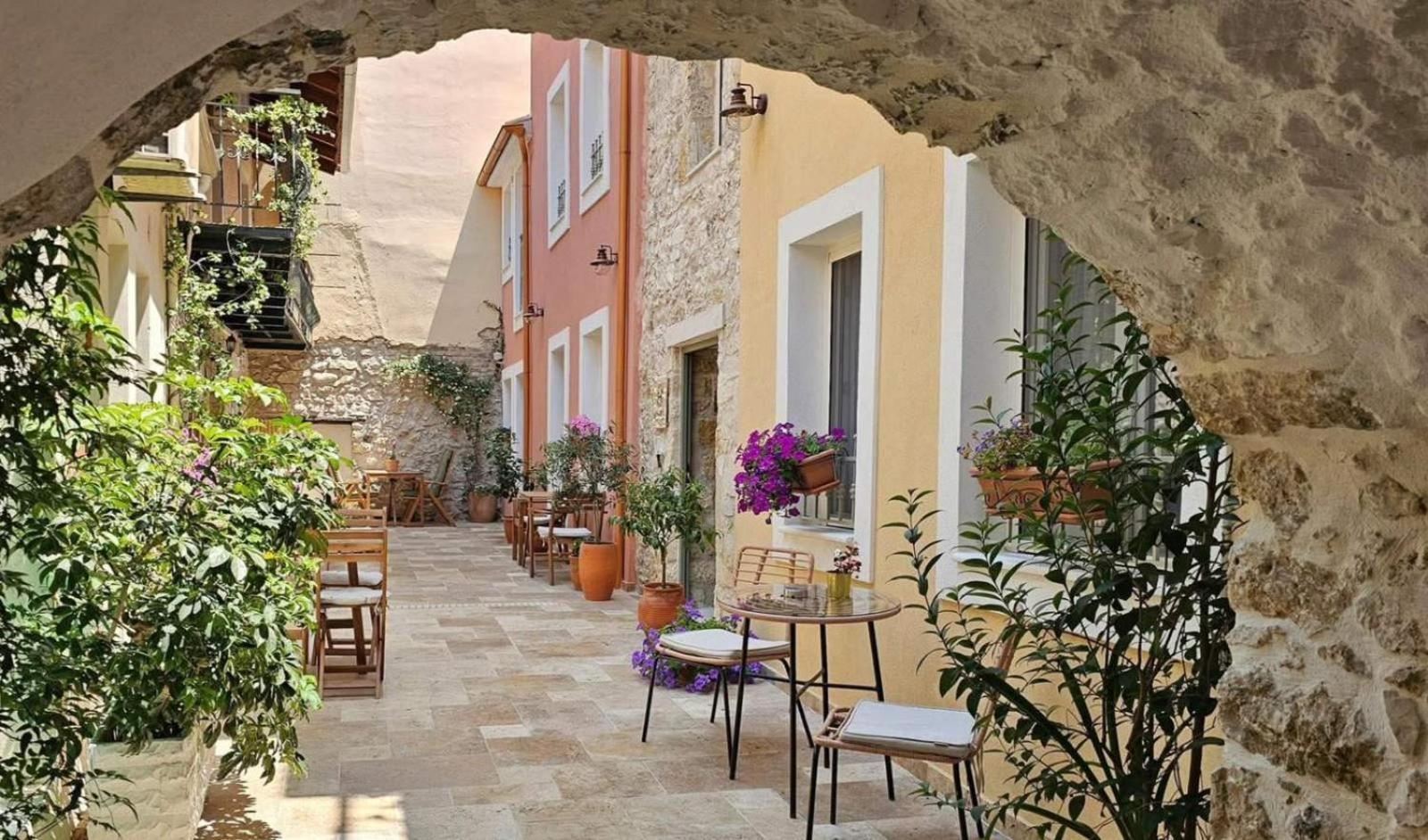 Limeria studios & maisonettes