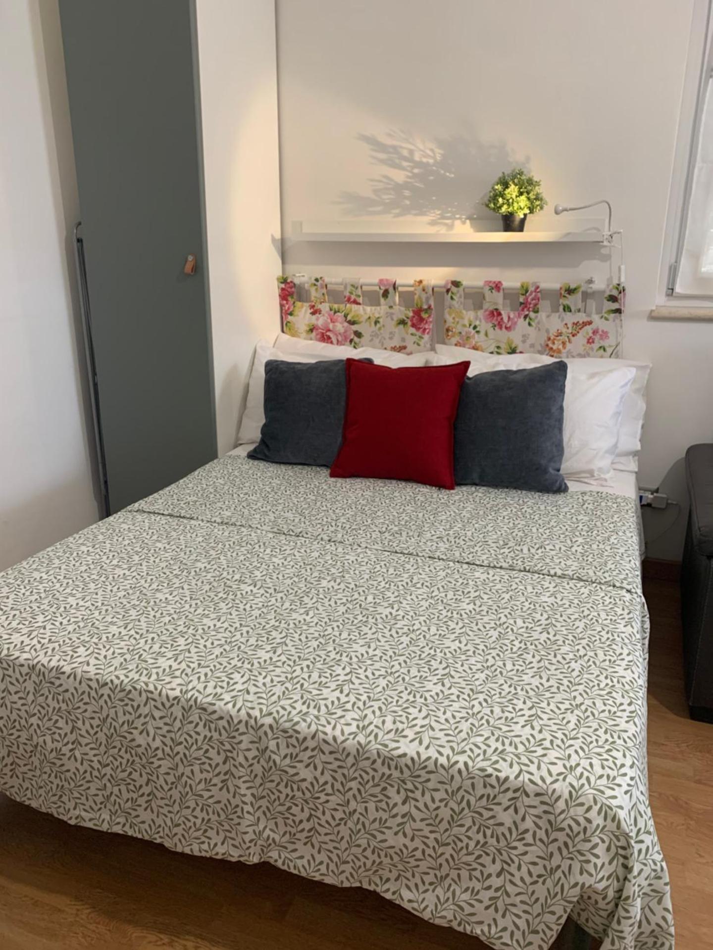 Charming studio apartment with parquet