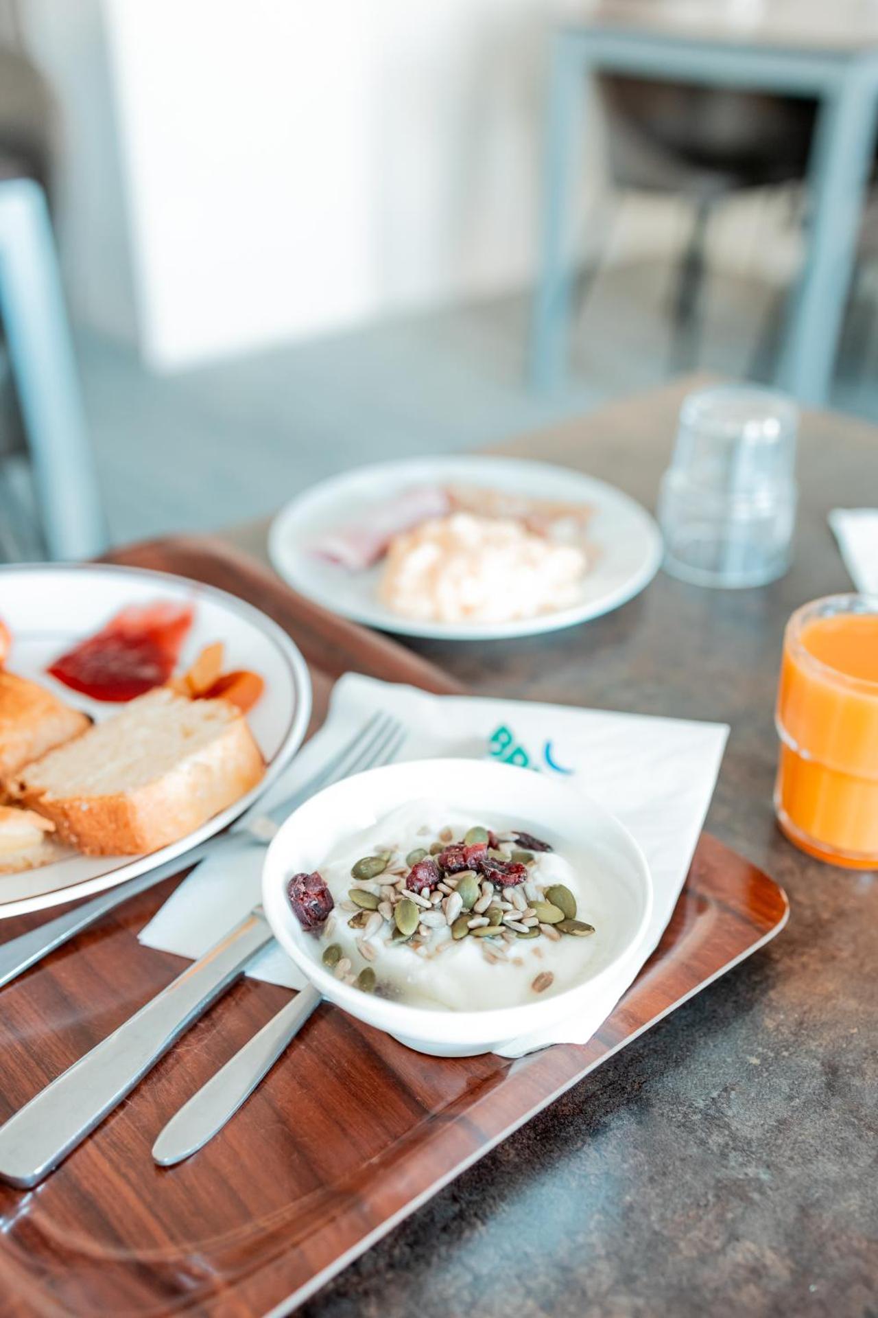 Brit Hotel Confort Saint-Lô