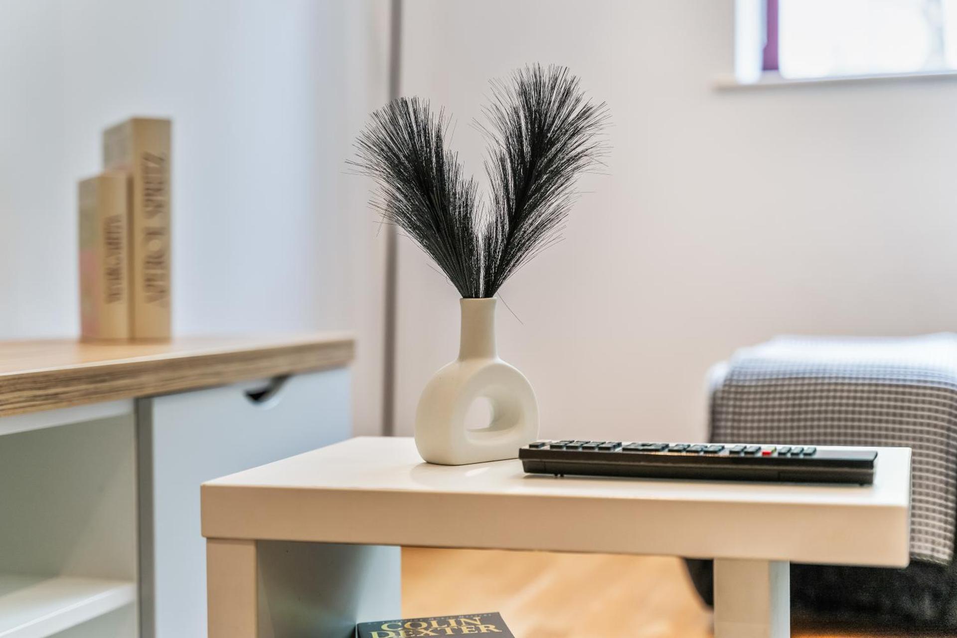 Modern Leeds city centre 2BR Apt - Sleep 8