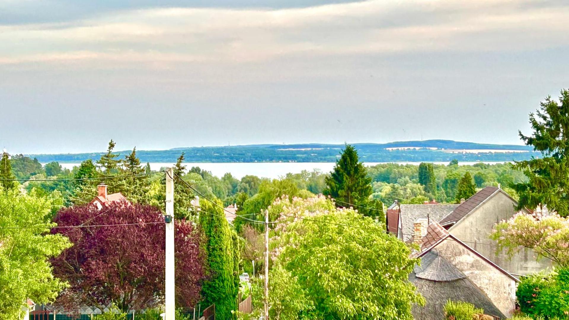 Nosztalgia Balaton Apartmanház