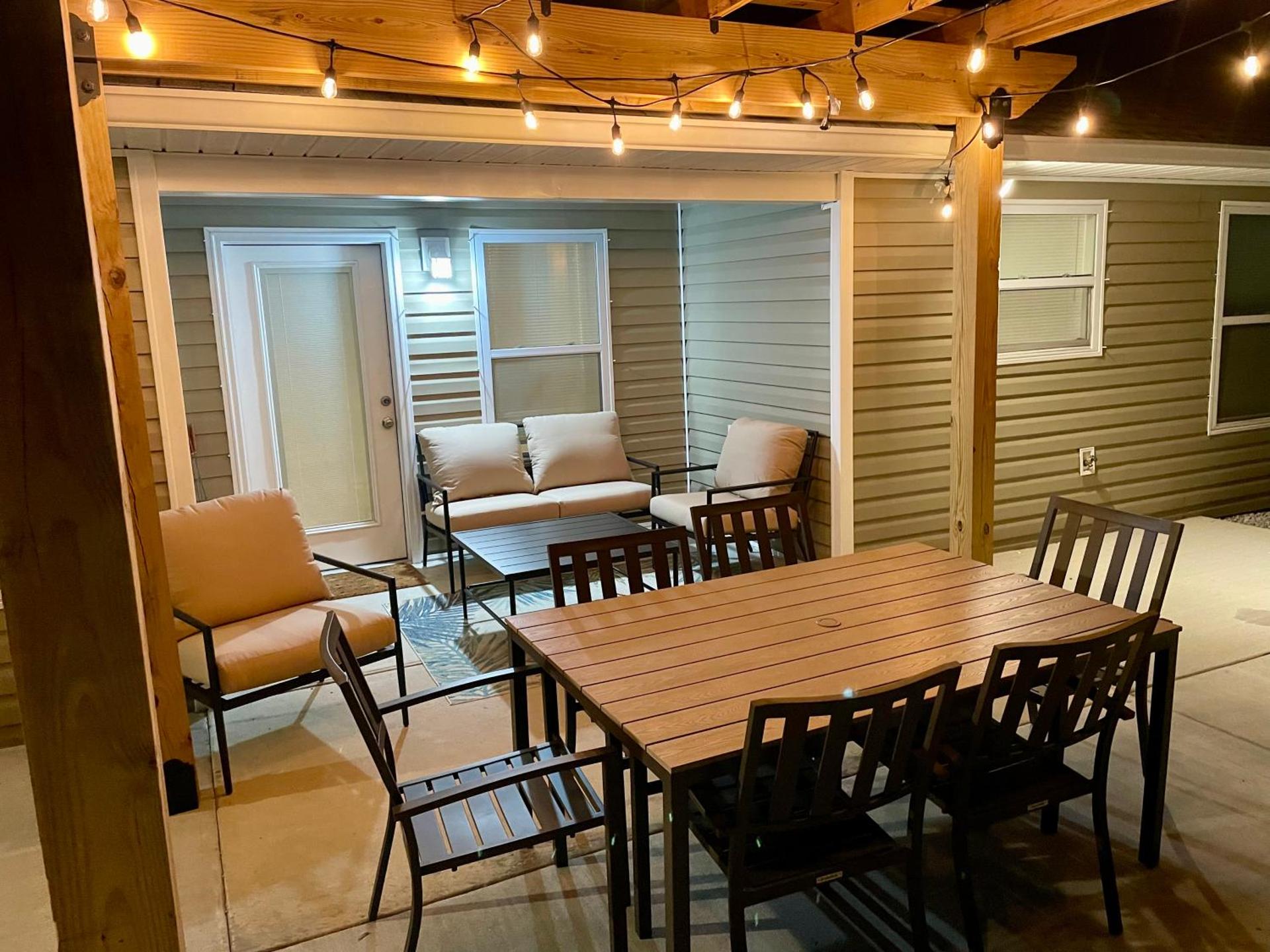 Pensacola Coastal Retreat Near UWF Family-friendly