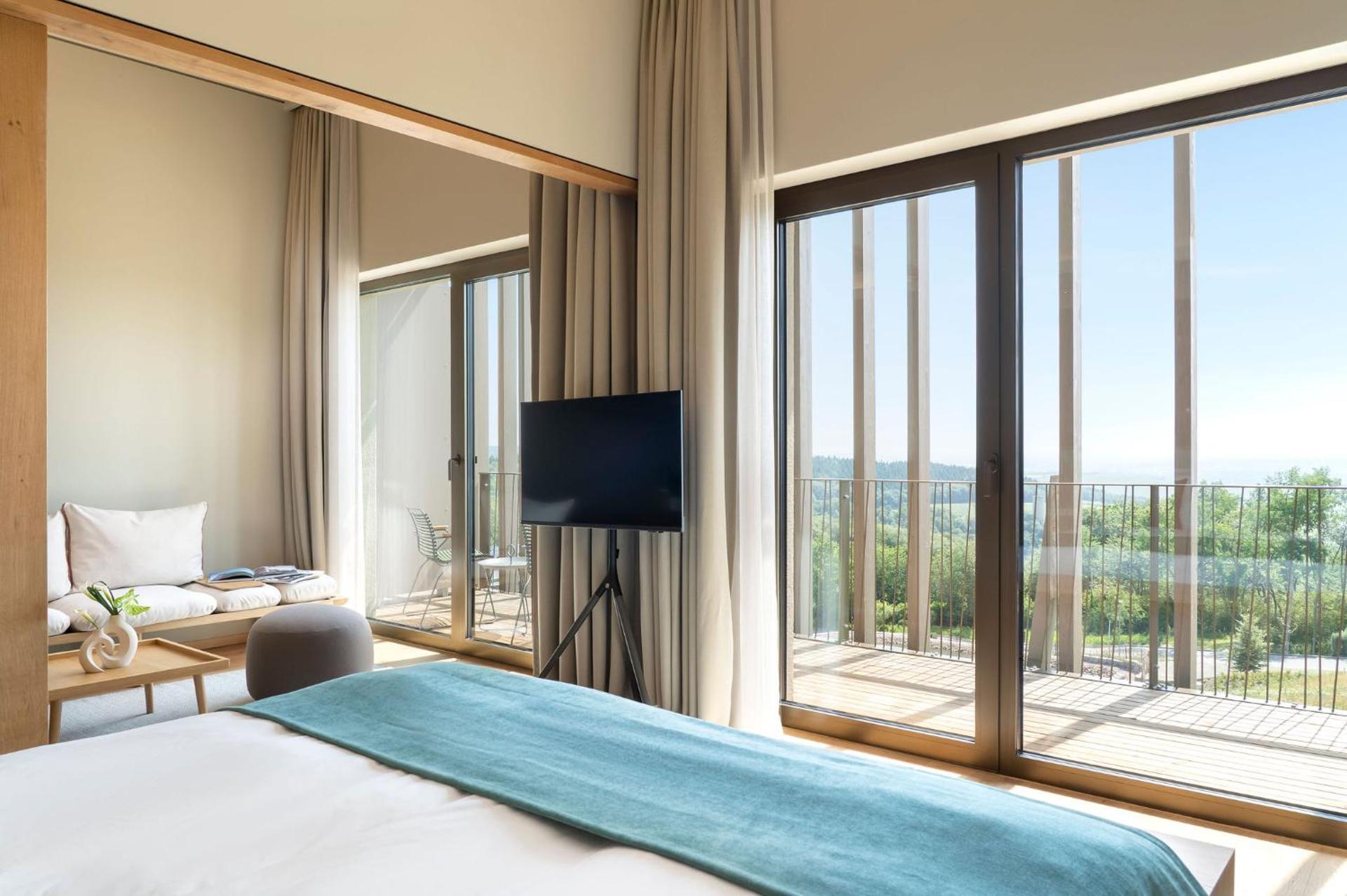 Junior Suite with Garden View