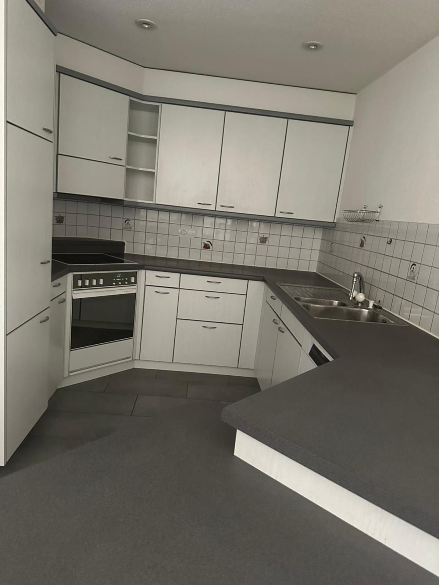 Apartment with Mountain View