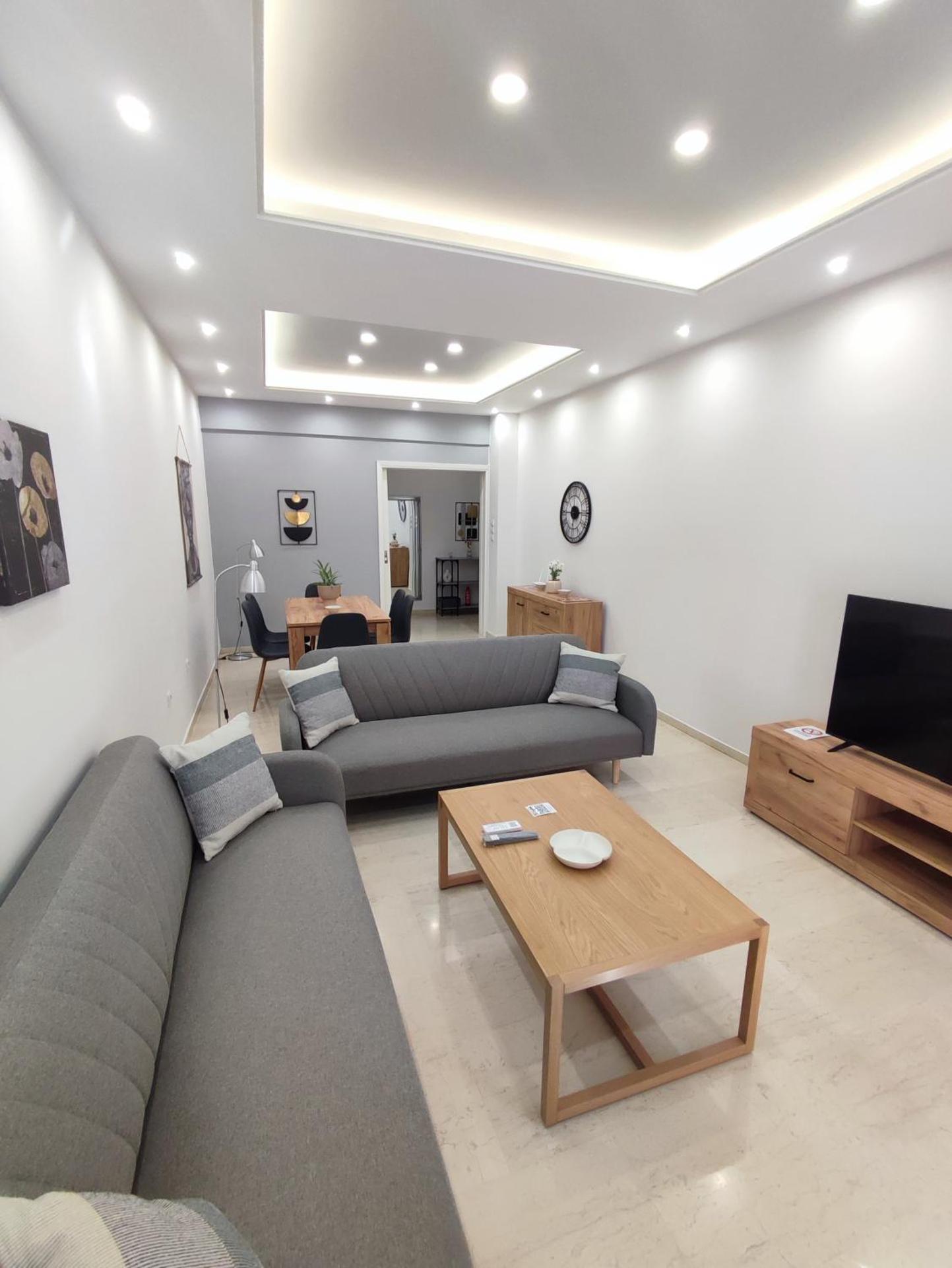 Alexa's Center Apartment