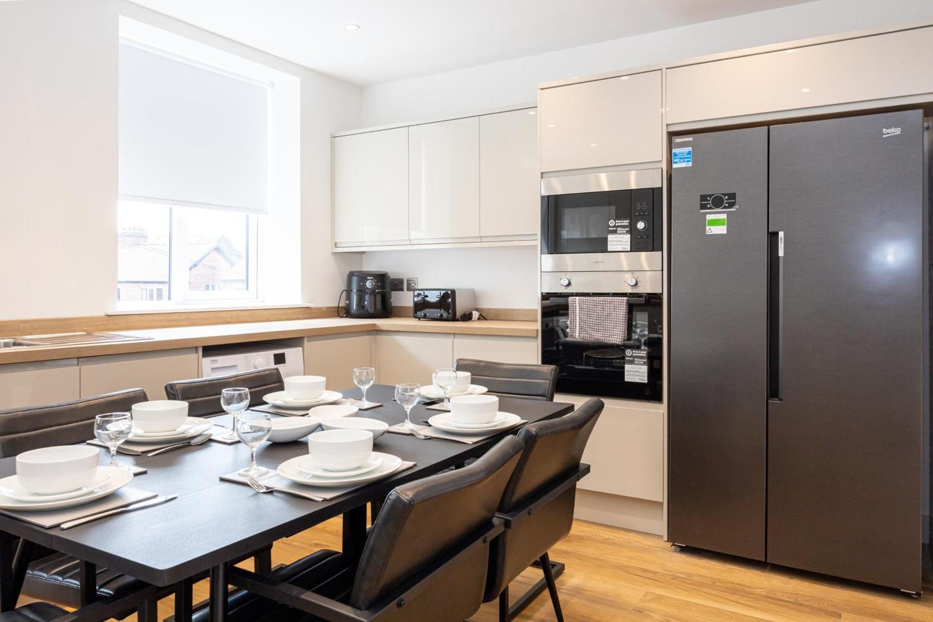 Stanway Apartments- Free Parking