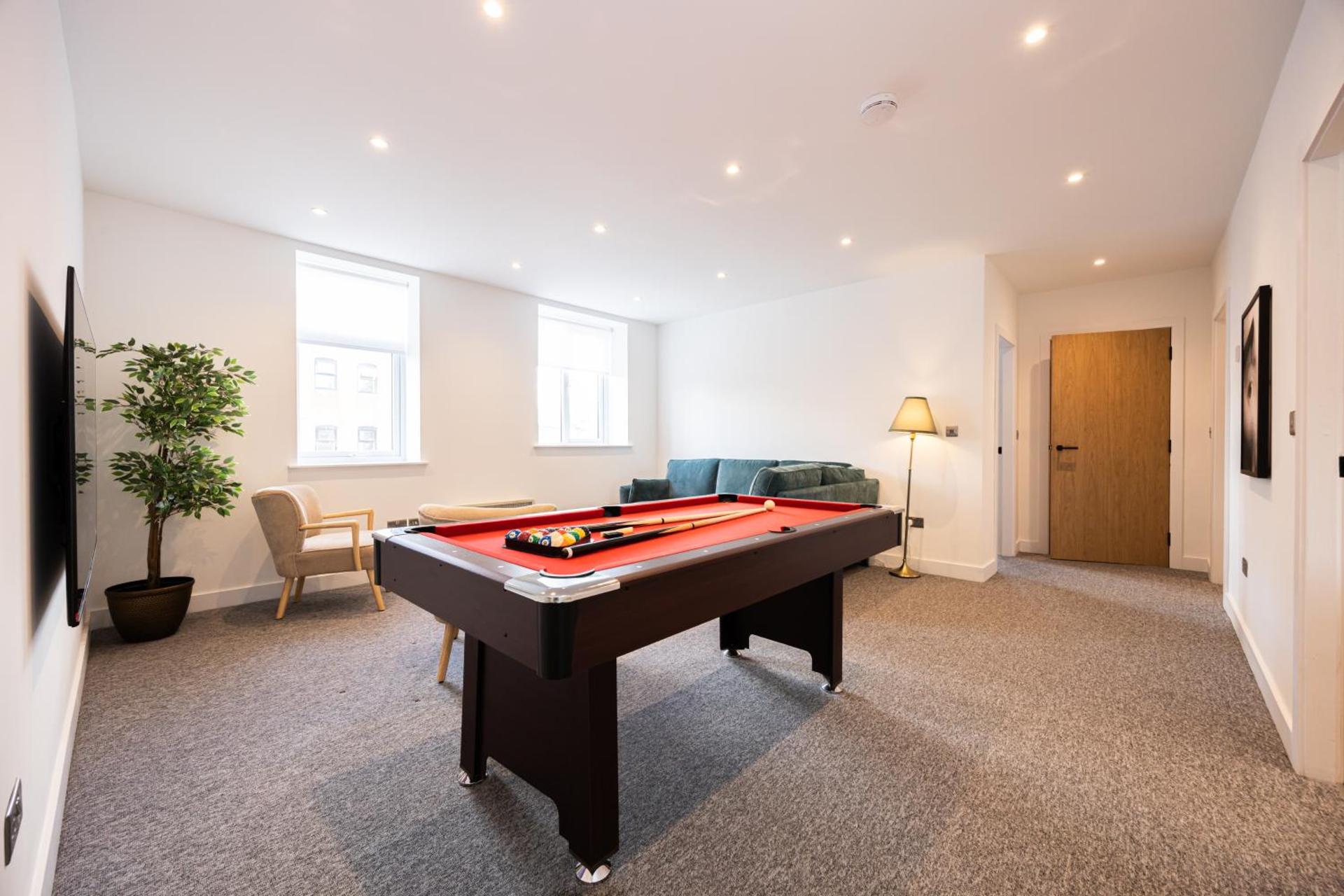 Stanway Apartments- Free Parking