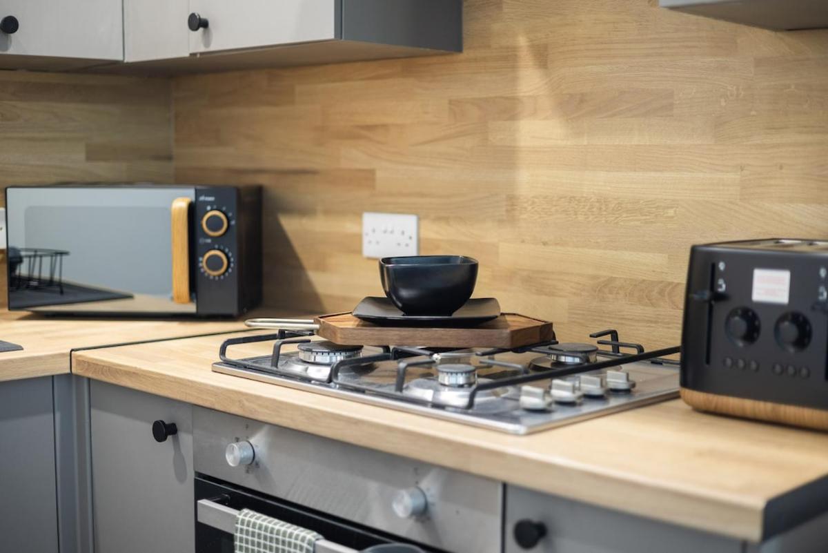 Sleek Canalside Stay in Edinburgh