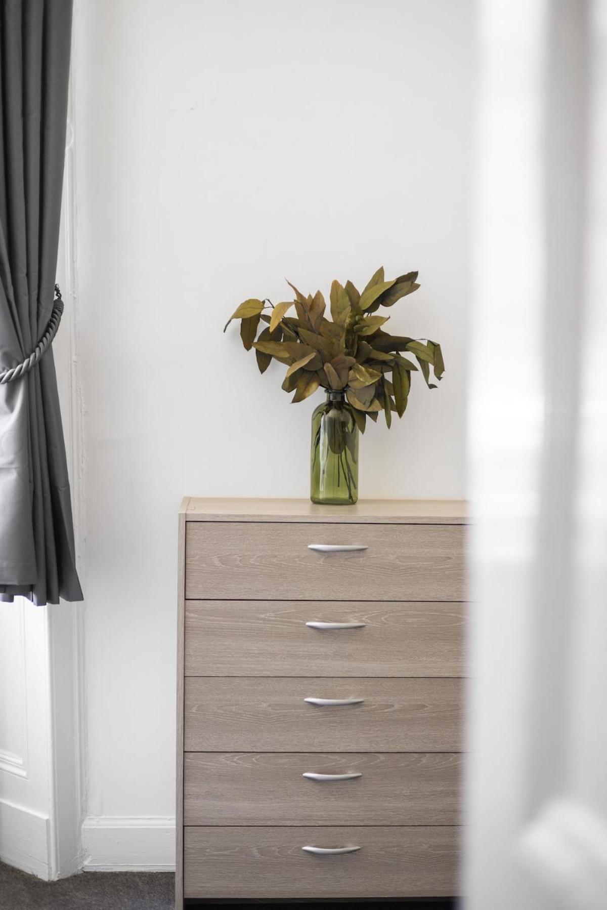 Sleek Canalside Stay in Edinburgh