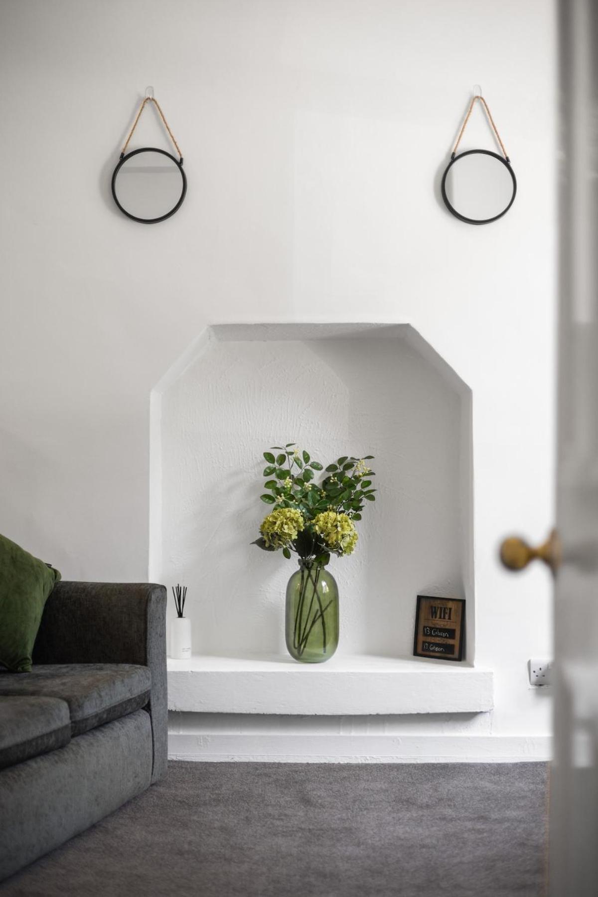 Sleek Canalside Stay in Edinburgh