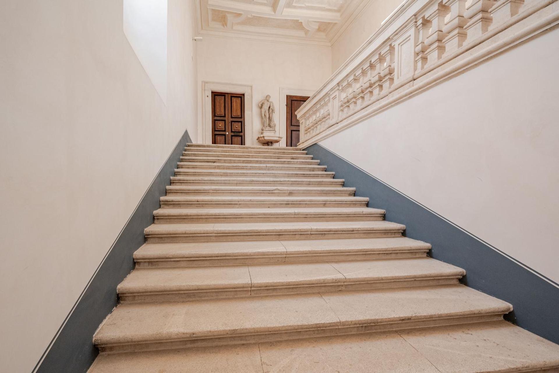 Inner courtyard view