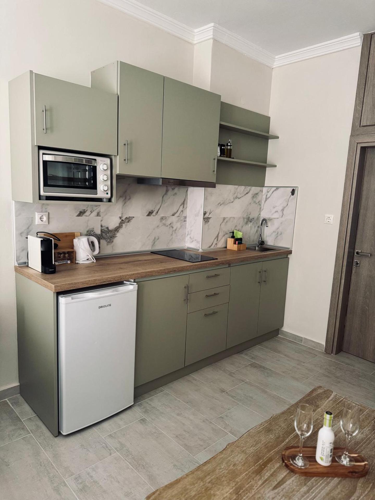 All Season - Winter Room