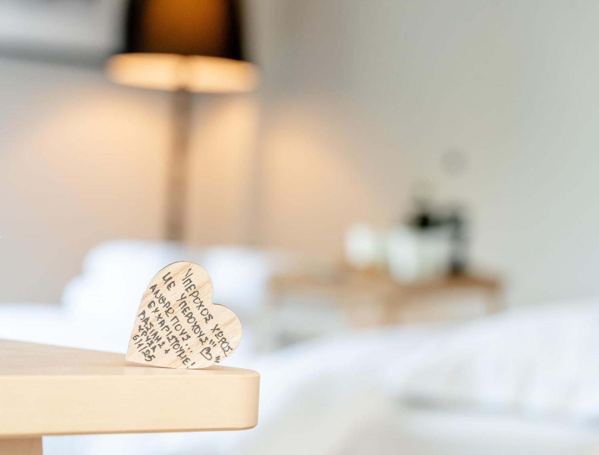 Στούντιο δίπλα στο πανεπιστήμιο και το νοσοκομείο