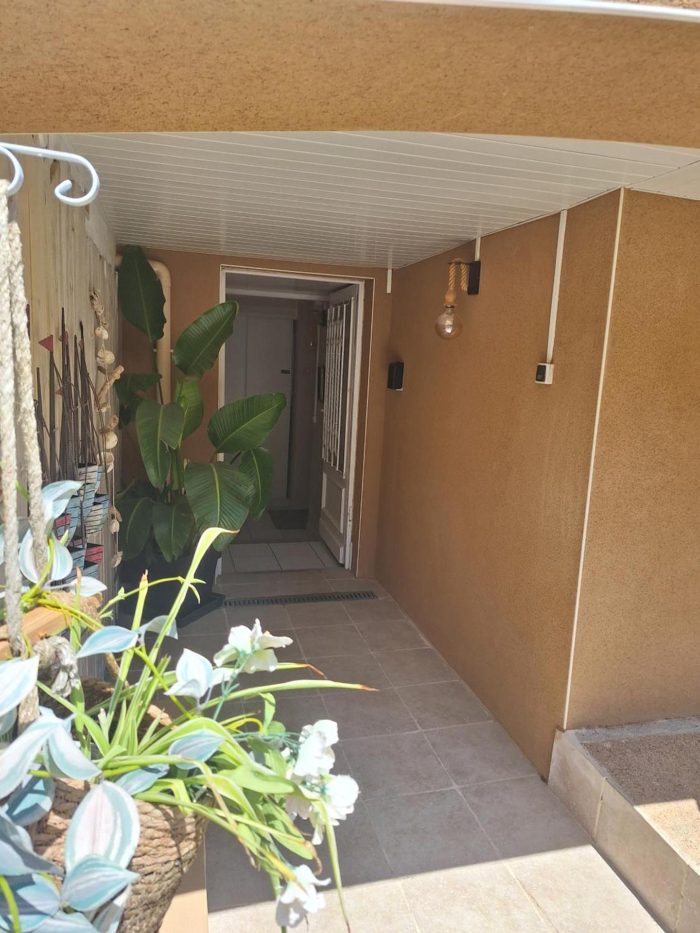 Mimilou Mont St Loup piscine privée