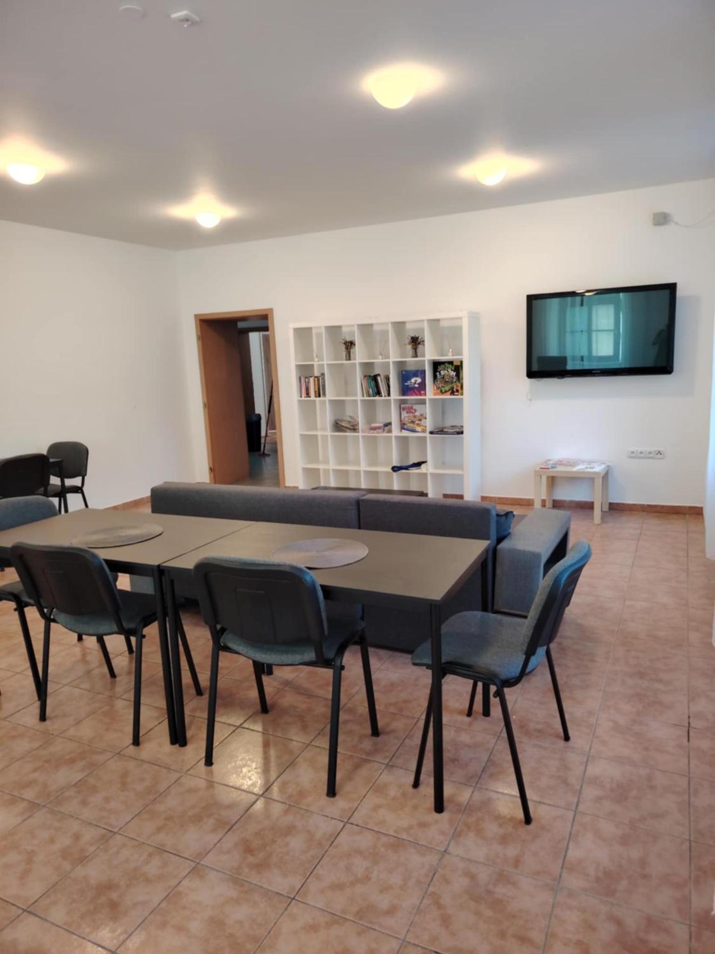 Communal lounge/ TV room