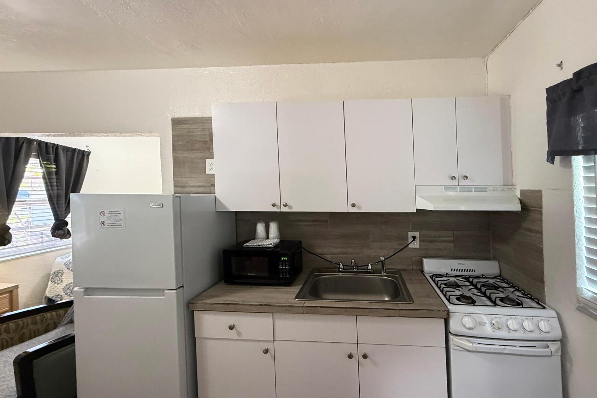 Richard's Motel Extended Stay