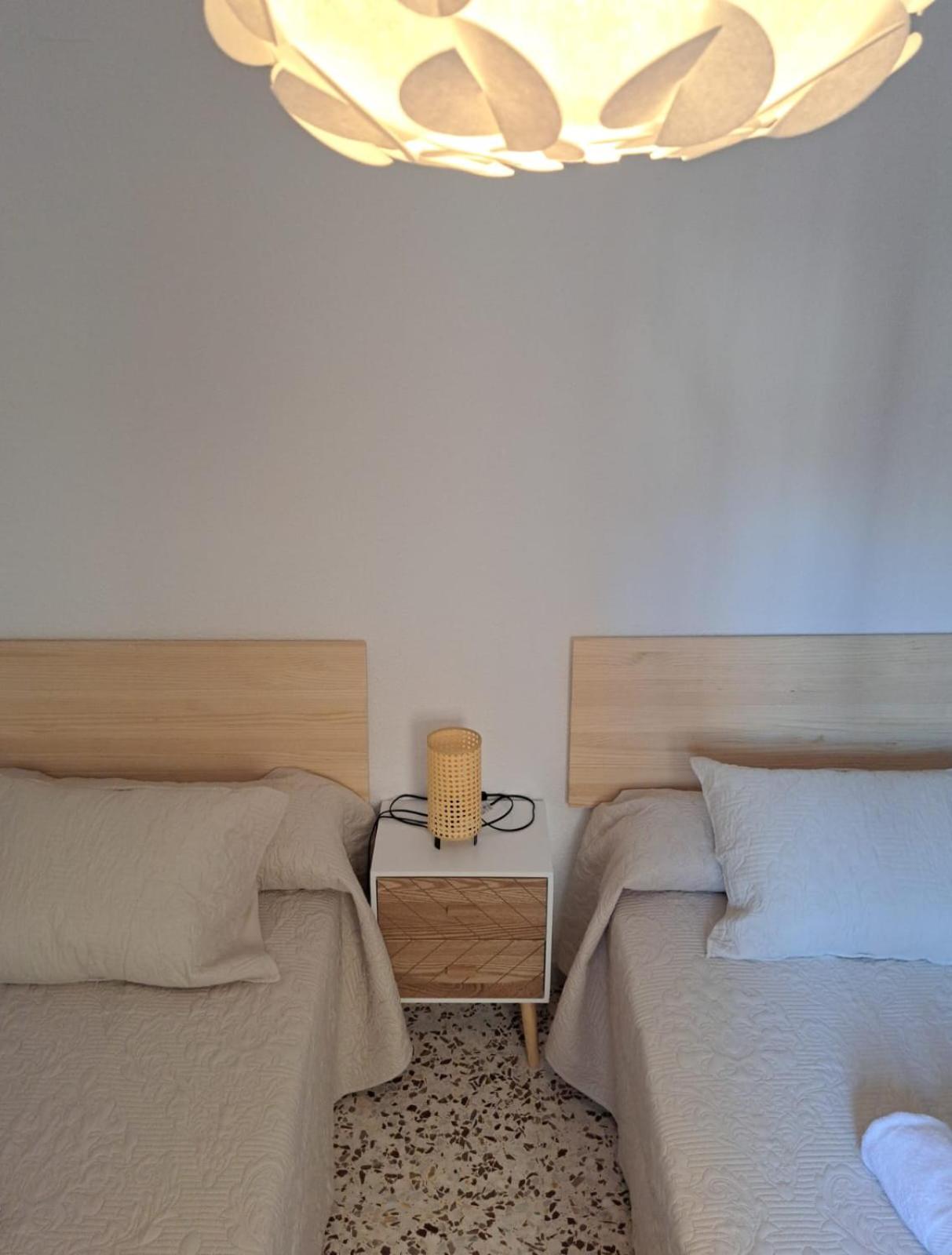 5 Apartamentos Cómodos en el Corazón de Baza