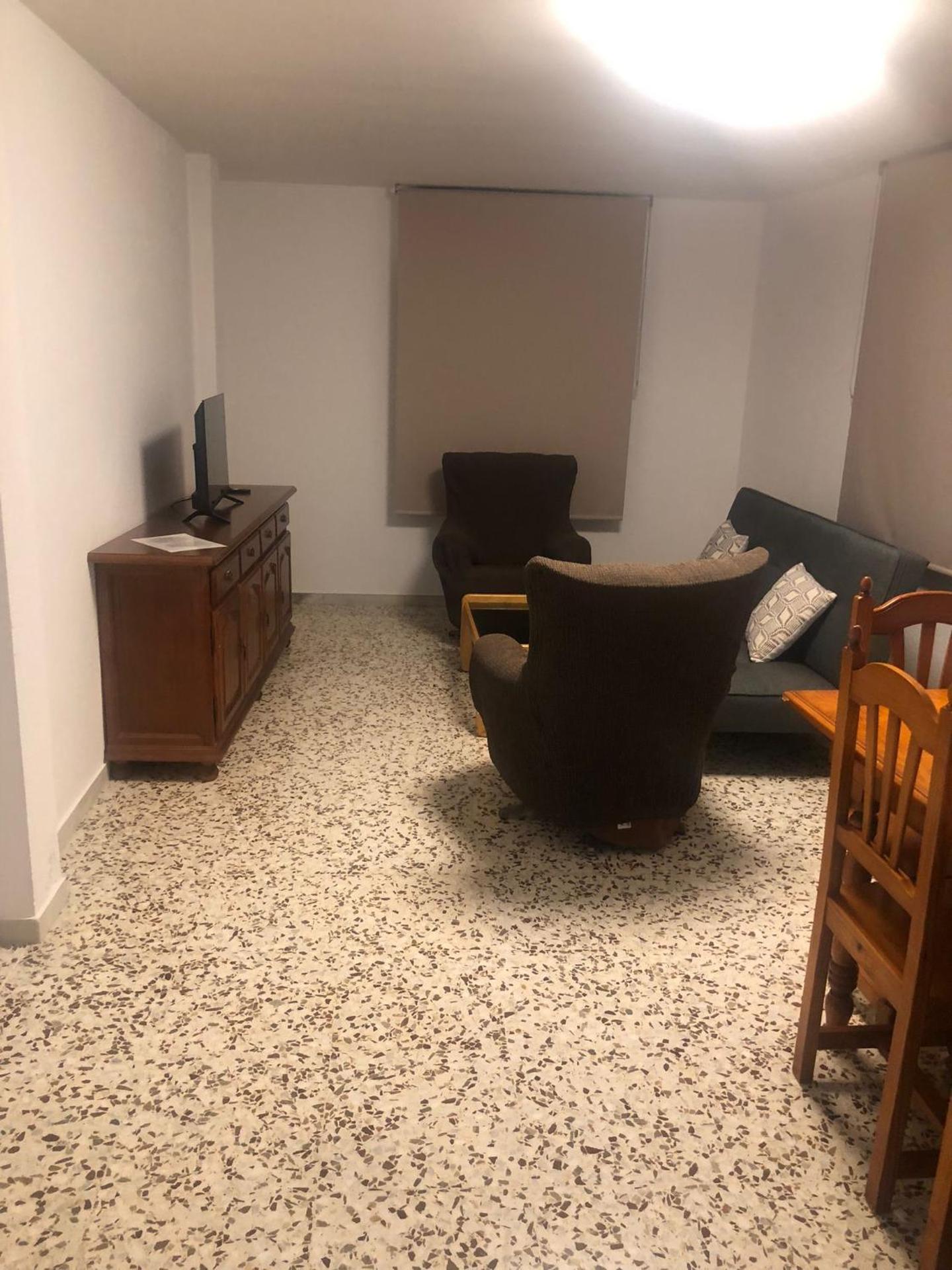 5 Apartamentos Cómodos en el Corazón de Baza