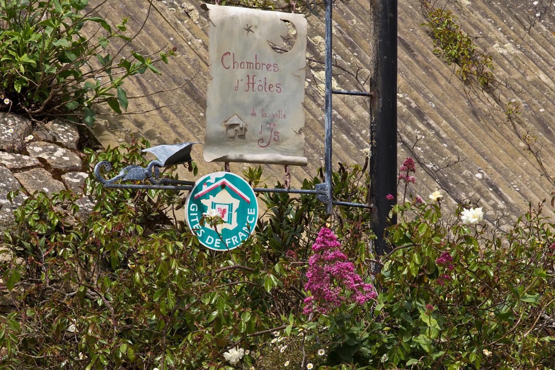 Property logo or sign