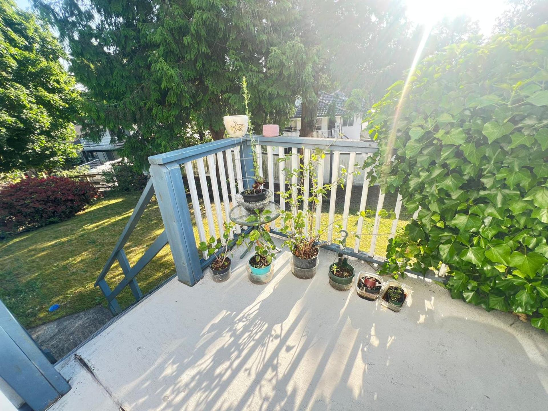 The Breakfast Suite with 2 Queen beds in Fraser Valley Getaway R1