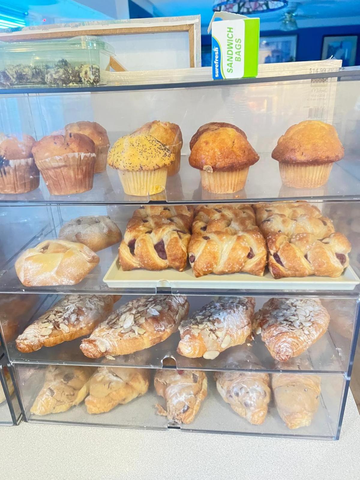 Cozy Nook in Fraser Valley Getaway With Breakfast