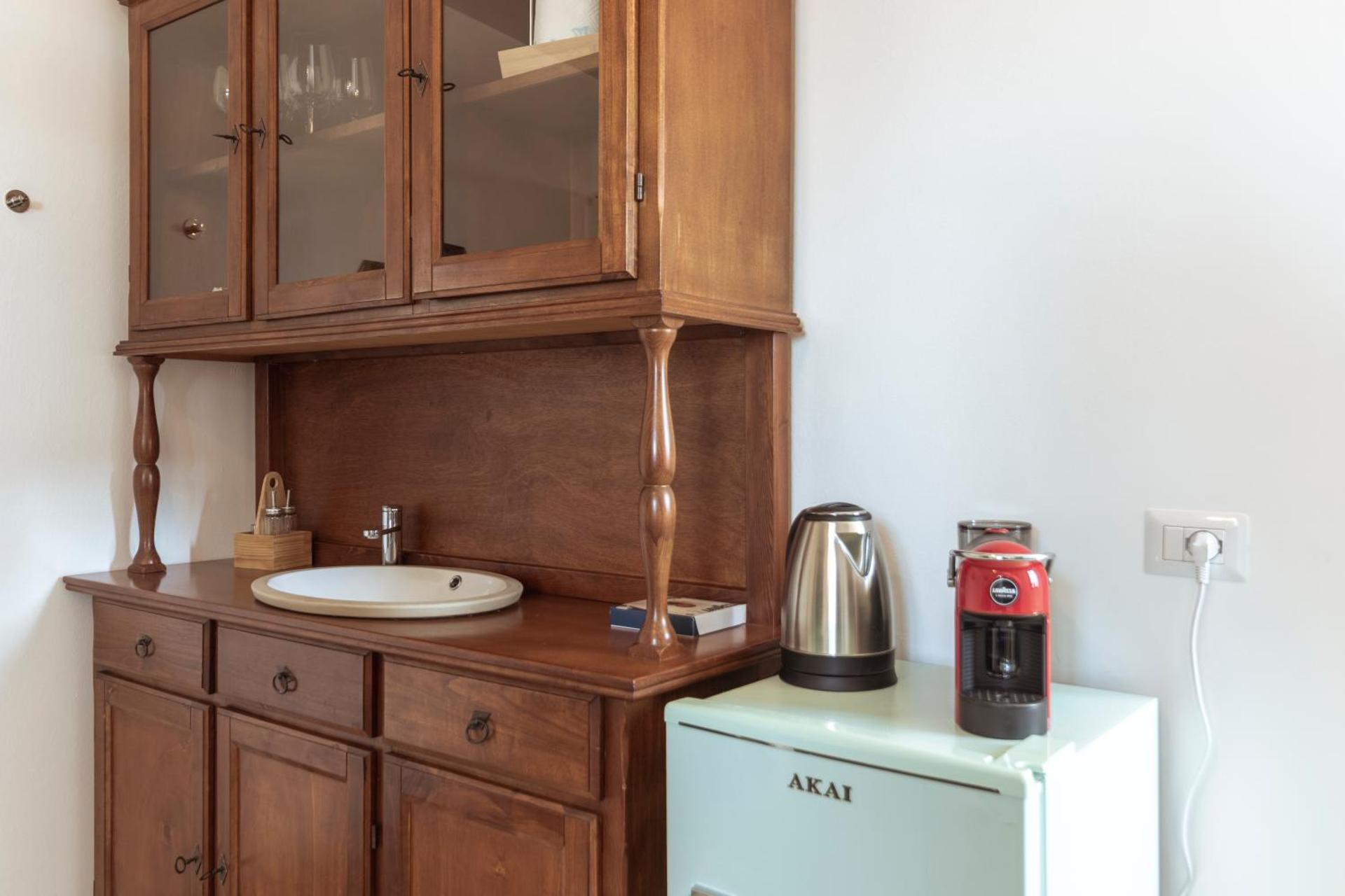 Coffee/tea facilities