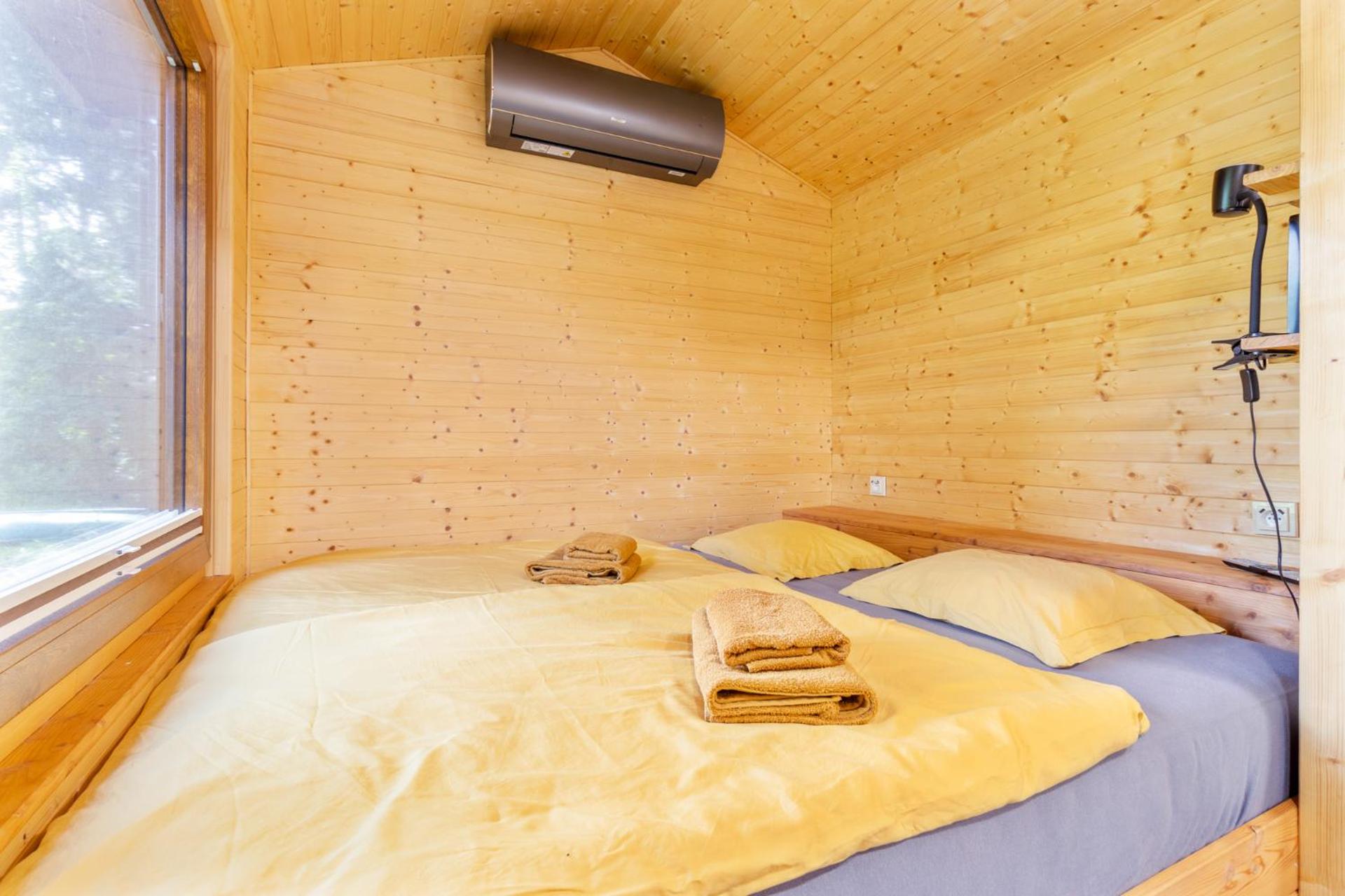 Glamping - Maringotka u Tobíka