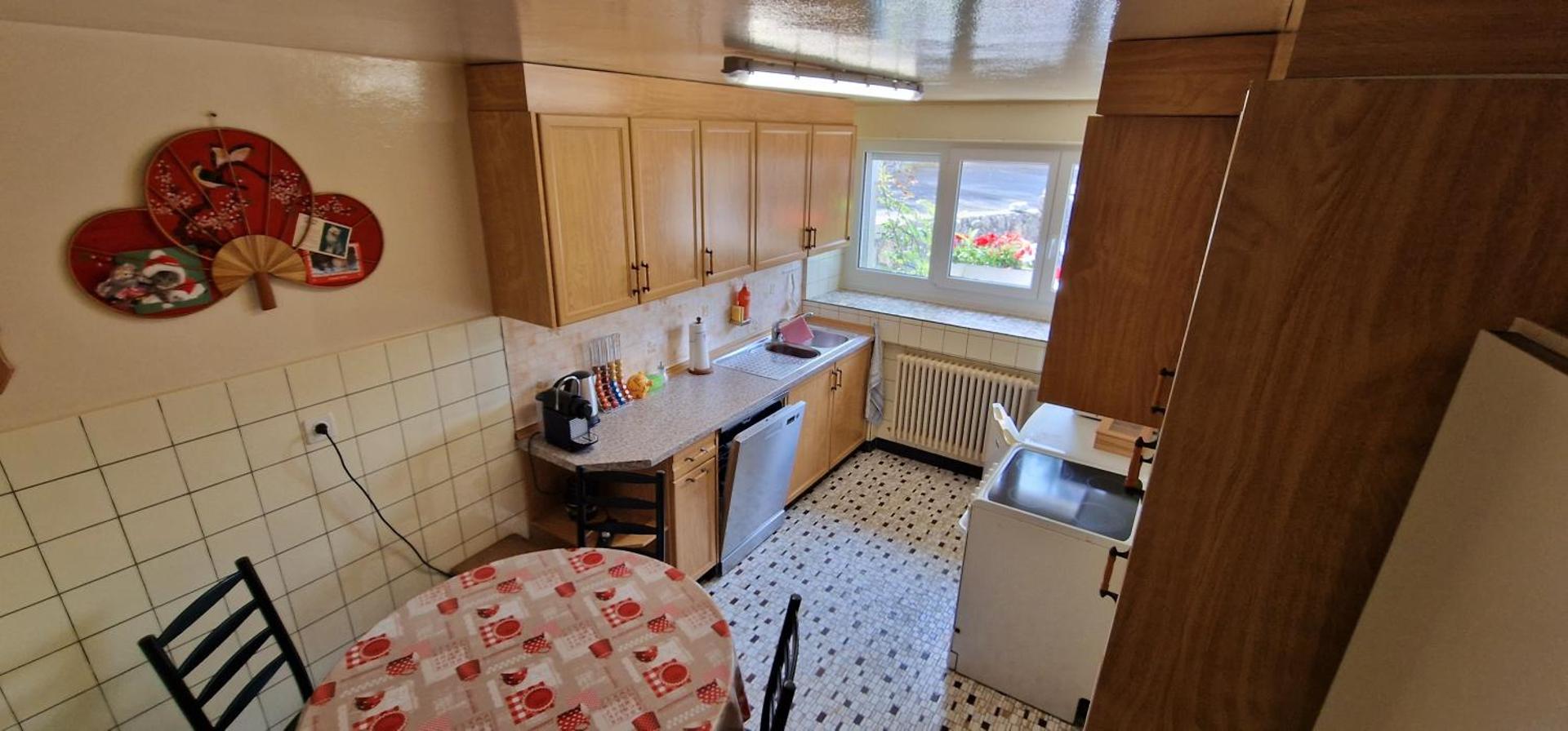 Maison vis-à-vis du lac